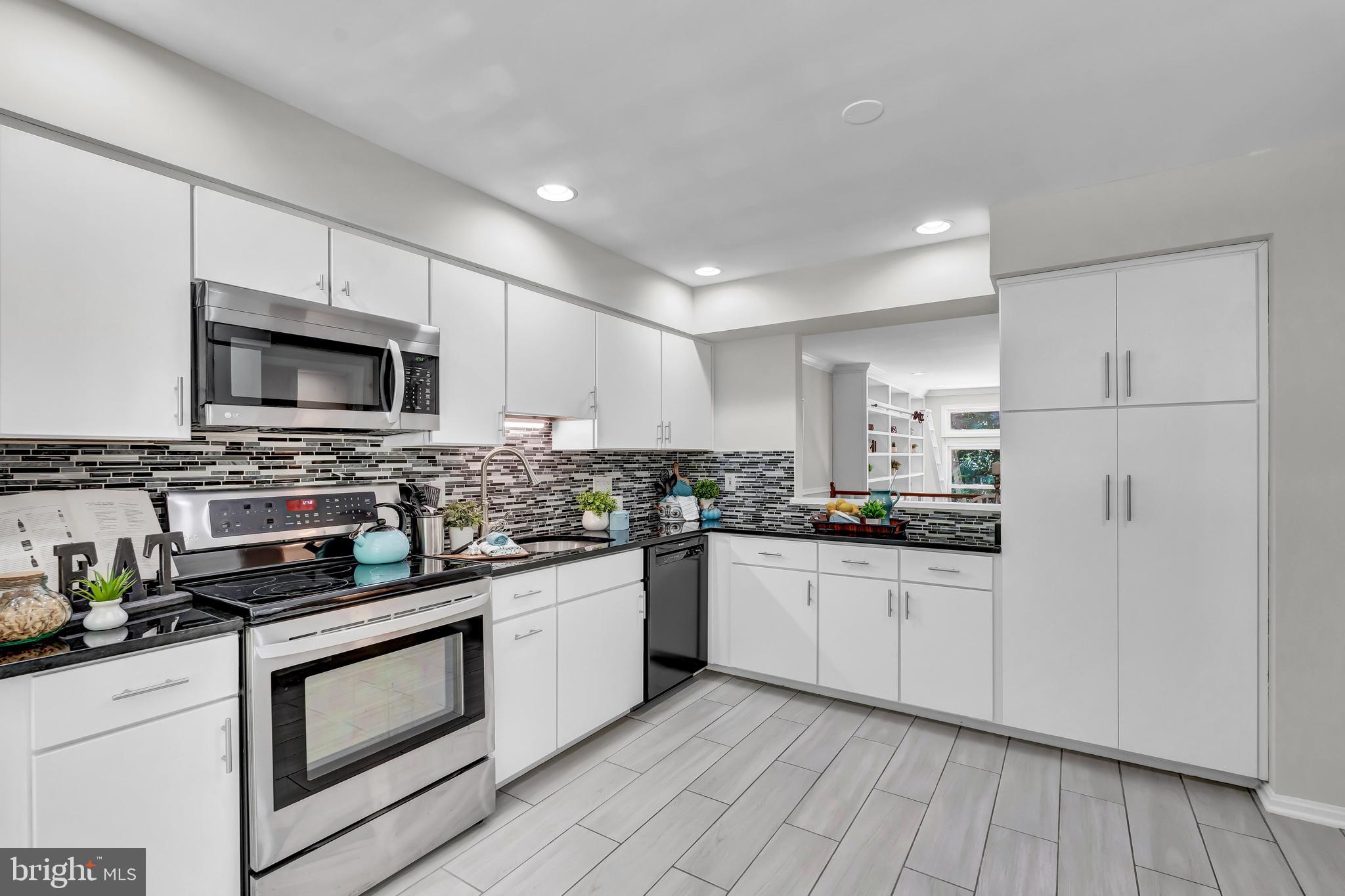 SOMERSET AT SOUTH RUN - Residential