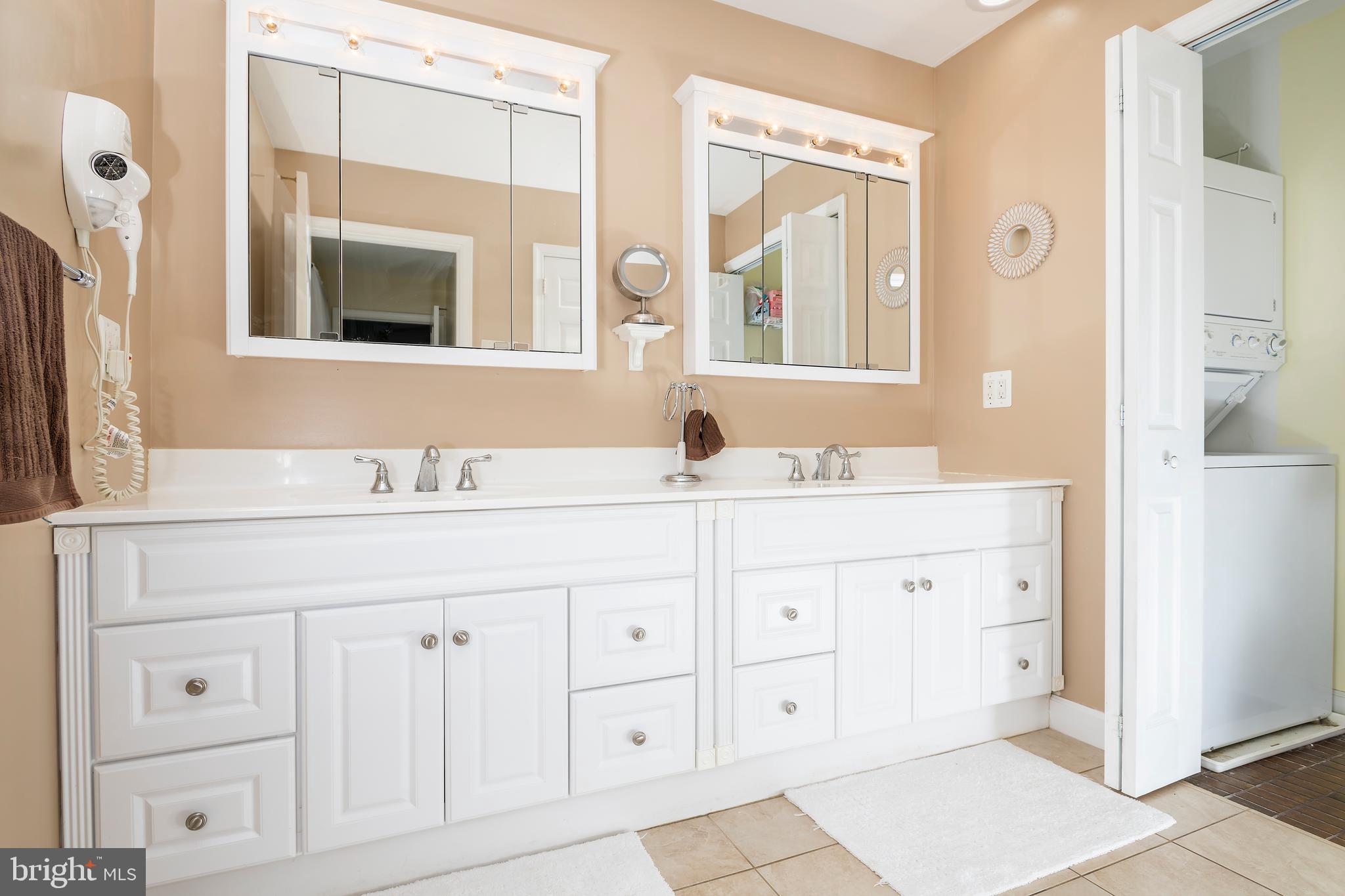 CAMBRIA - Residential