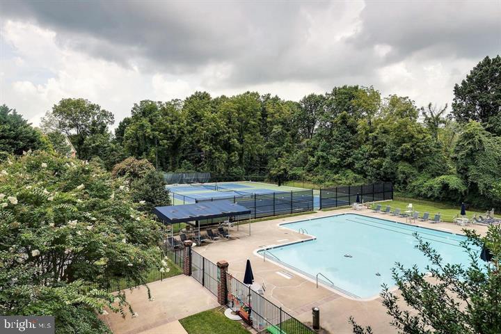 5450 WHITLEY PARK TERRACE 209