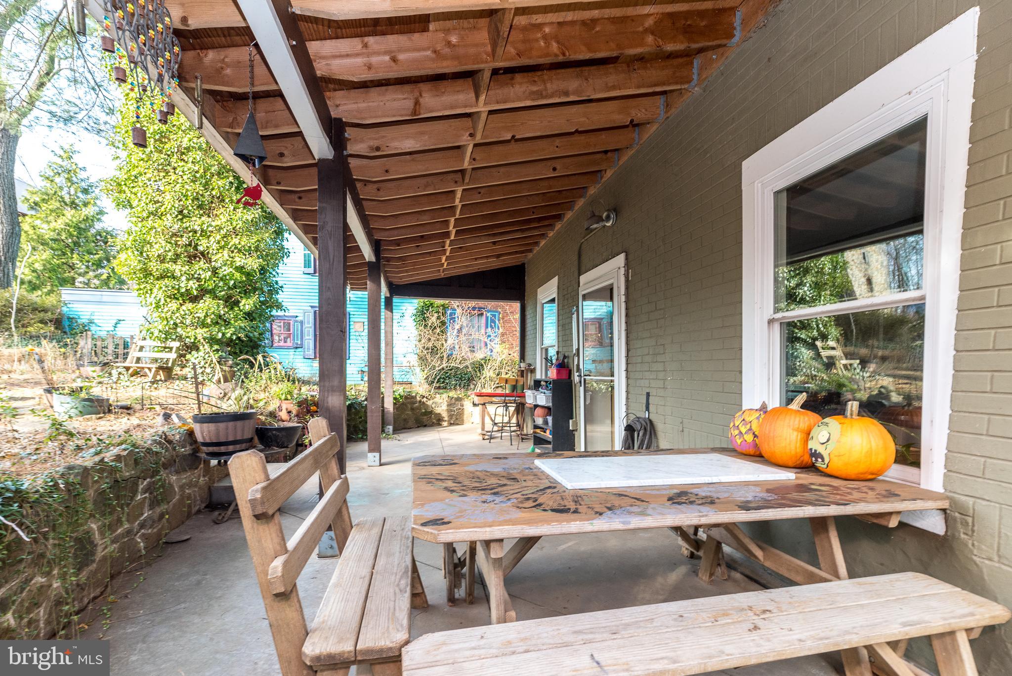 APPLEBACHSVILLE - Residential