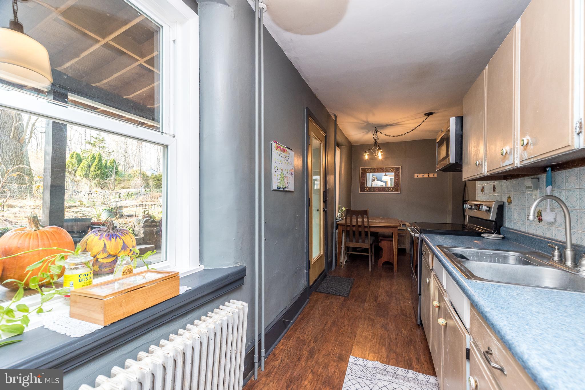 APPLEBACHSVILLE - Residential