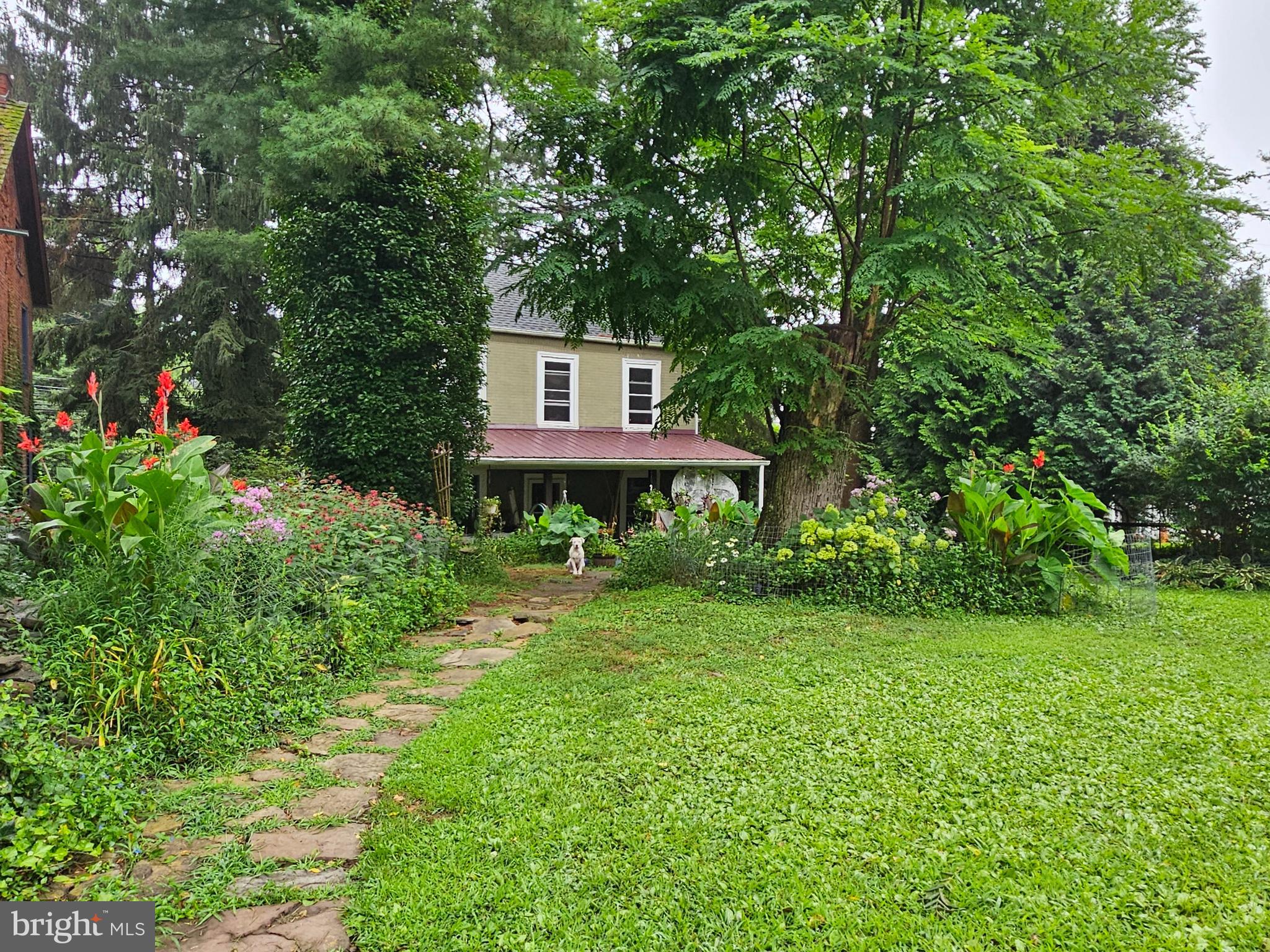 APPLEBACHSVILLE - Residential