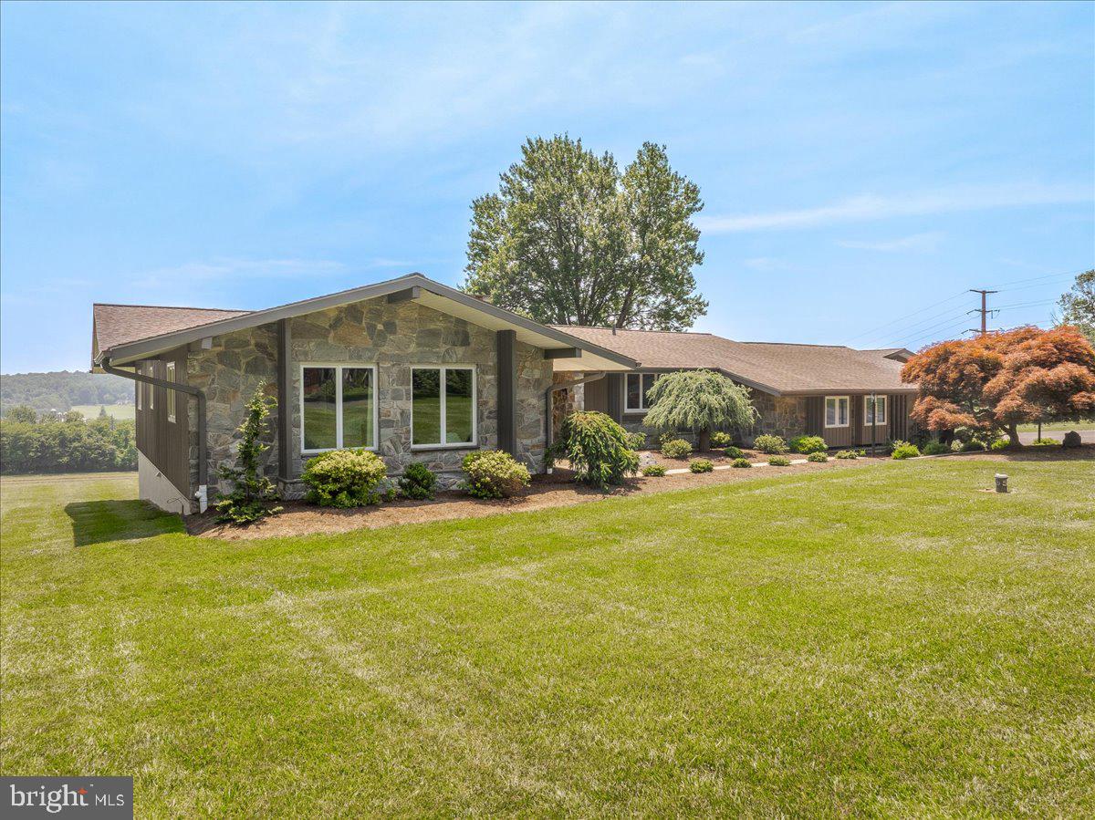102 UPPER VALLEY ROAD