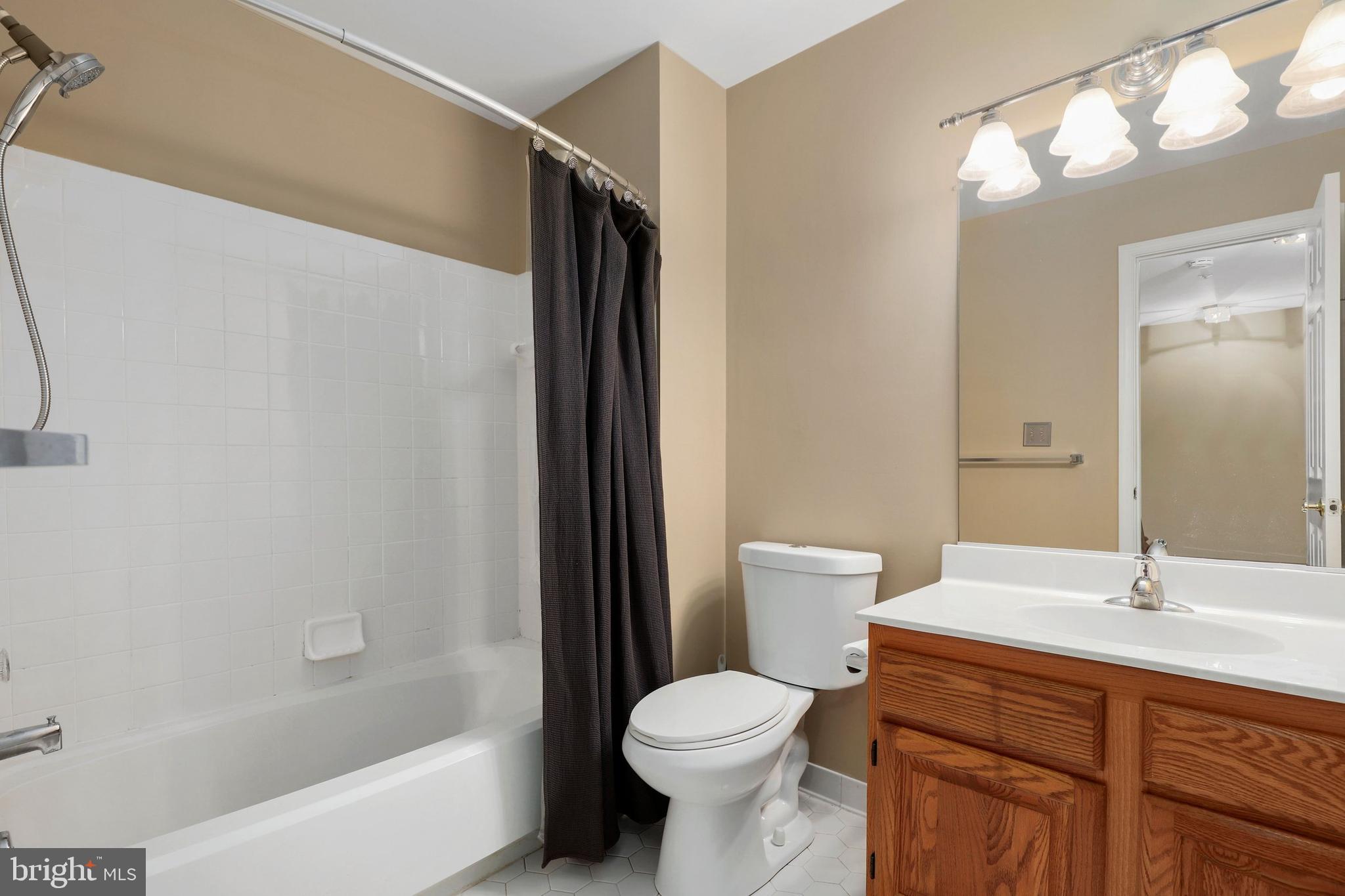 GERMANTOWN ESTATES - Residential