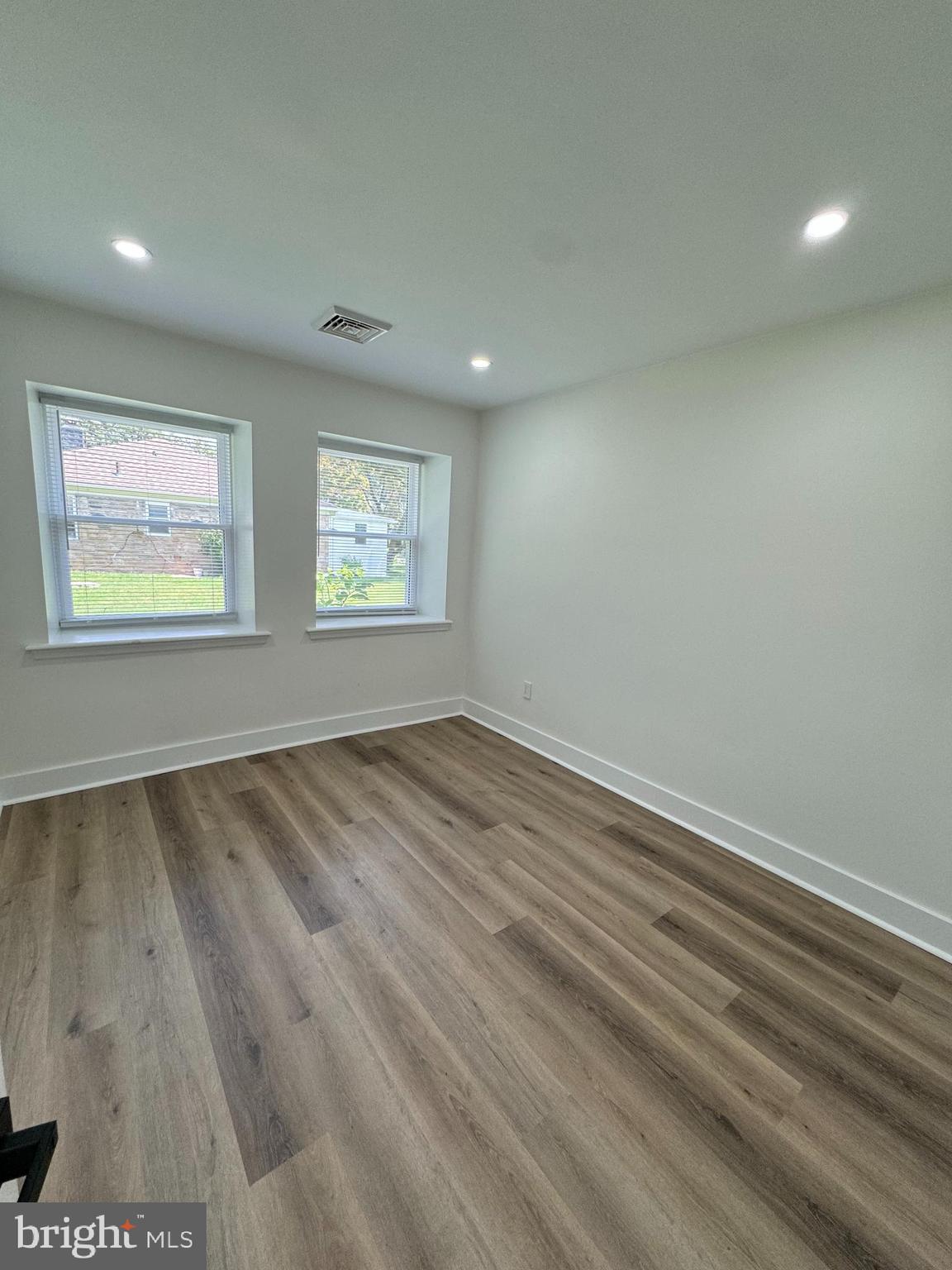 BUSTLETON - Residential Lease