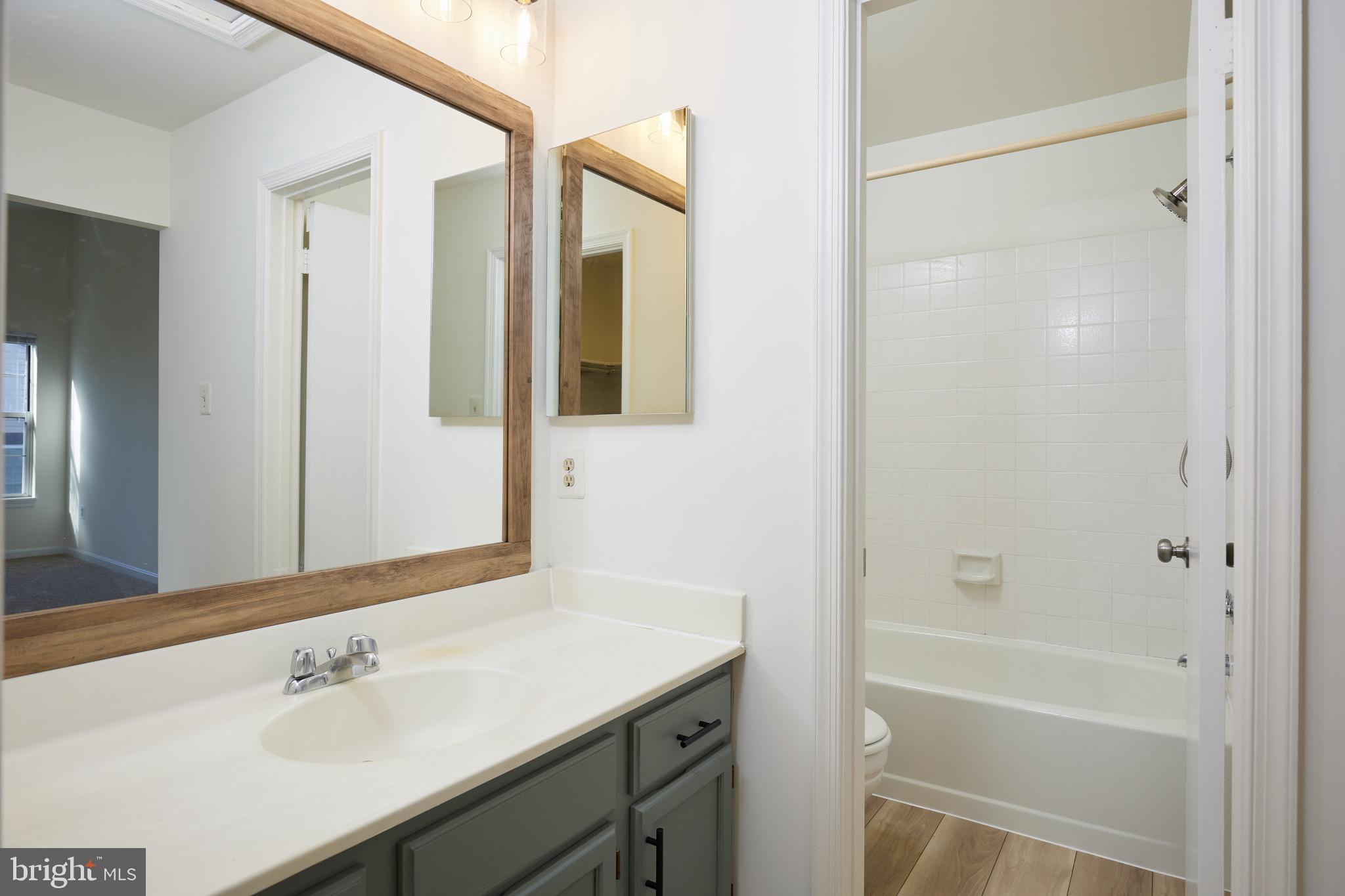 TIVOLI - Residential Lease