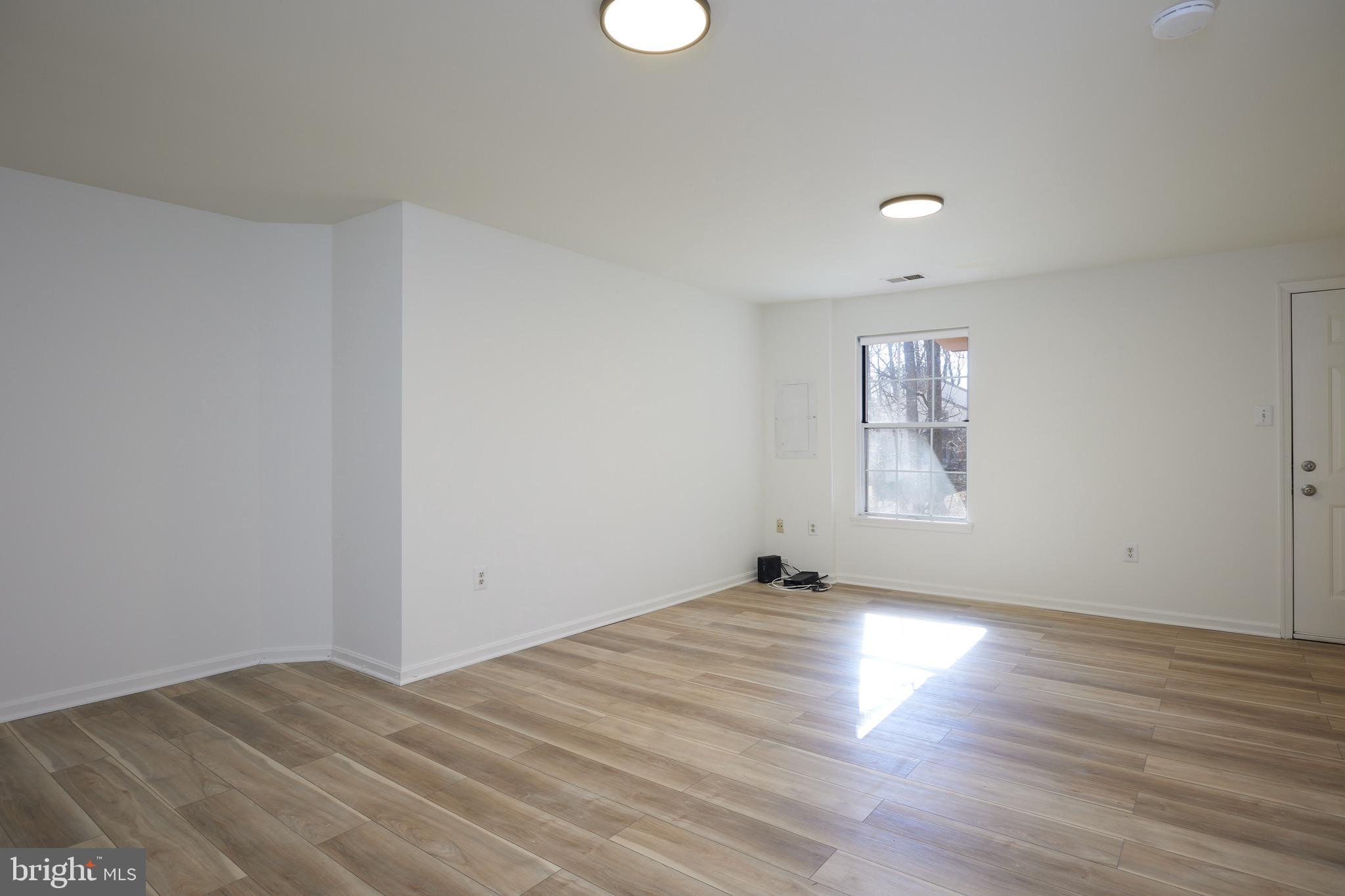 TIVOLI - Residential Lease