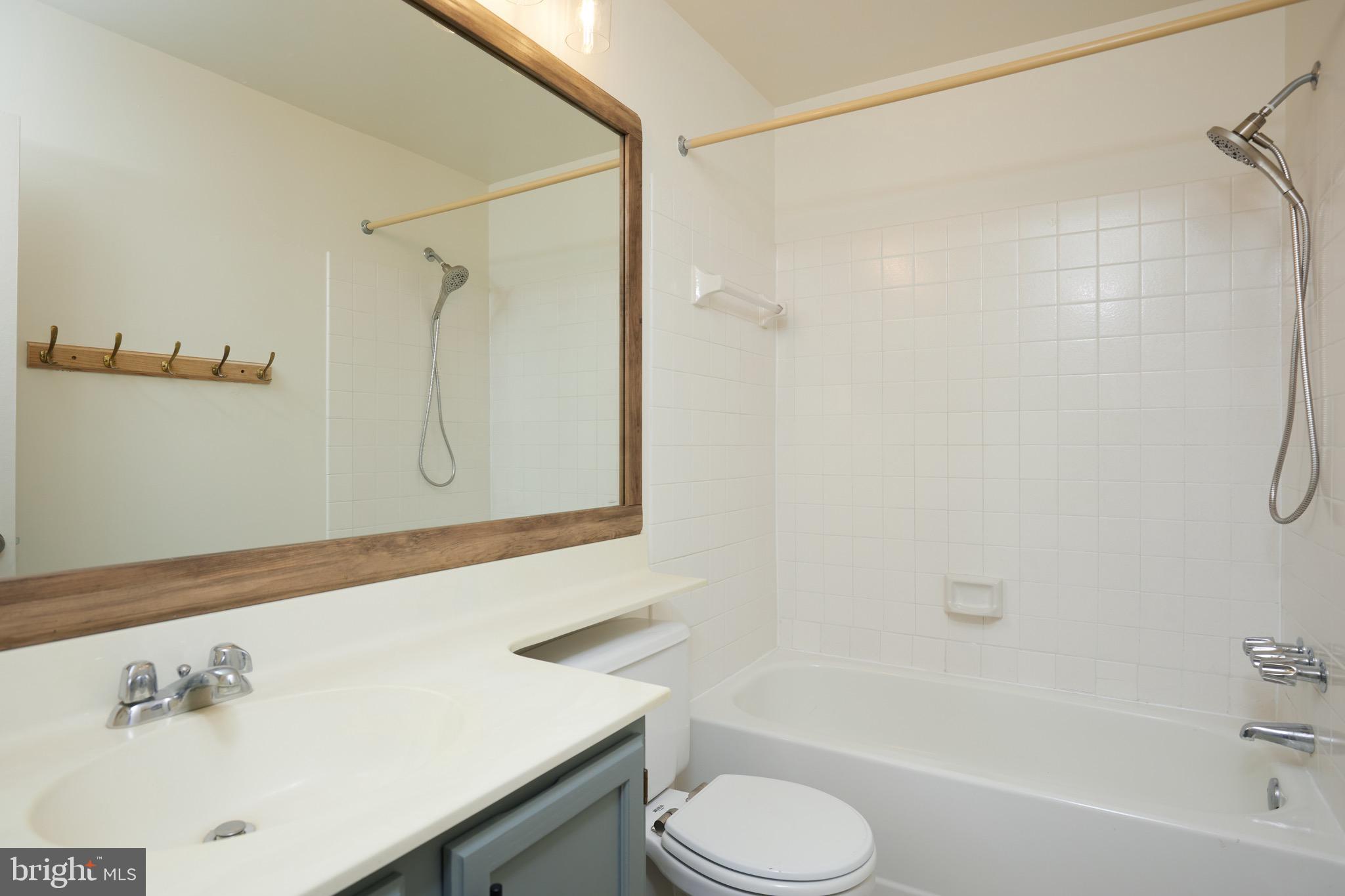 TIVOLI - Residential Lease