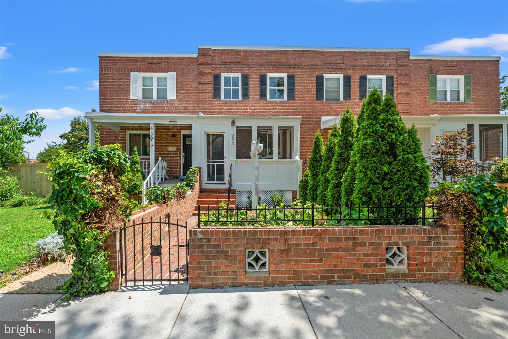 3017 FULTON STREET