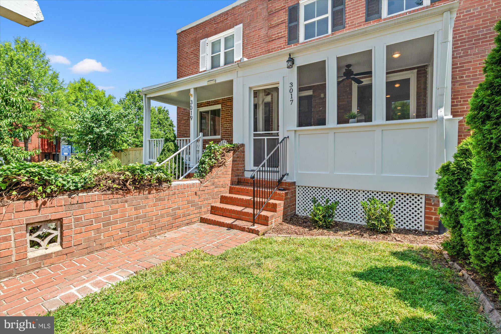 3017 FULTON STREET