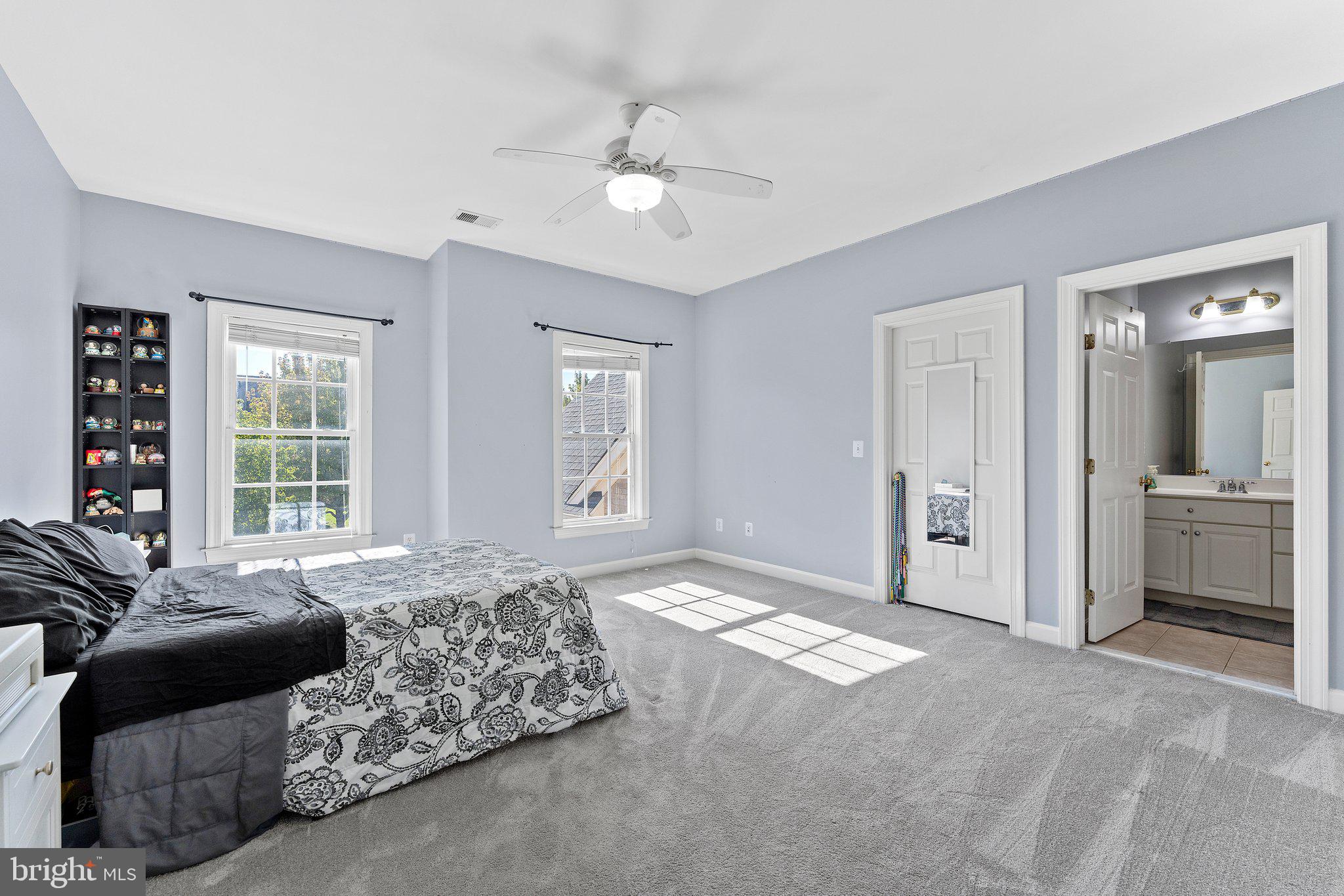 LANSDOWNE ON THE POTOMAC - Residential