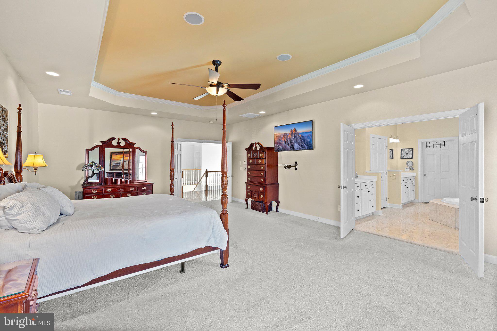 LANSDOWNE ON THE POTOMAC - Residential