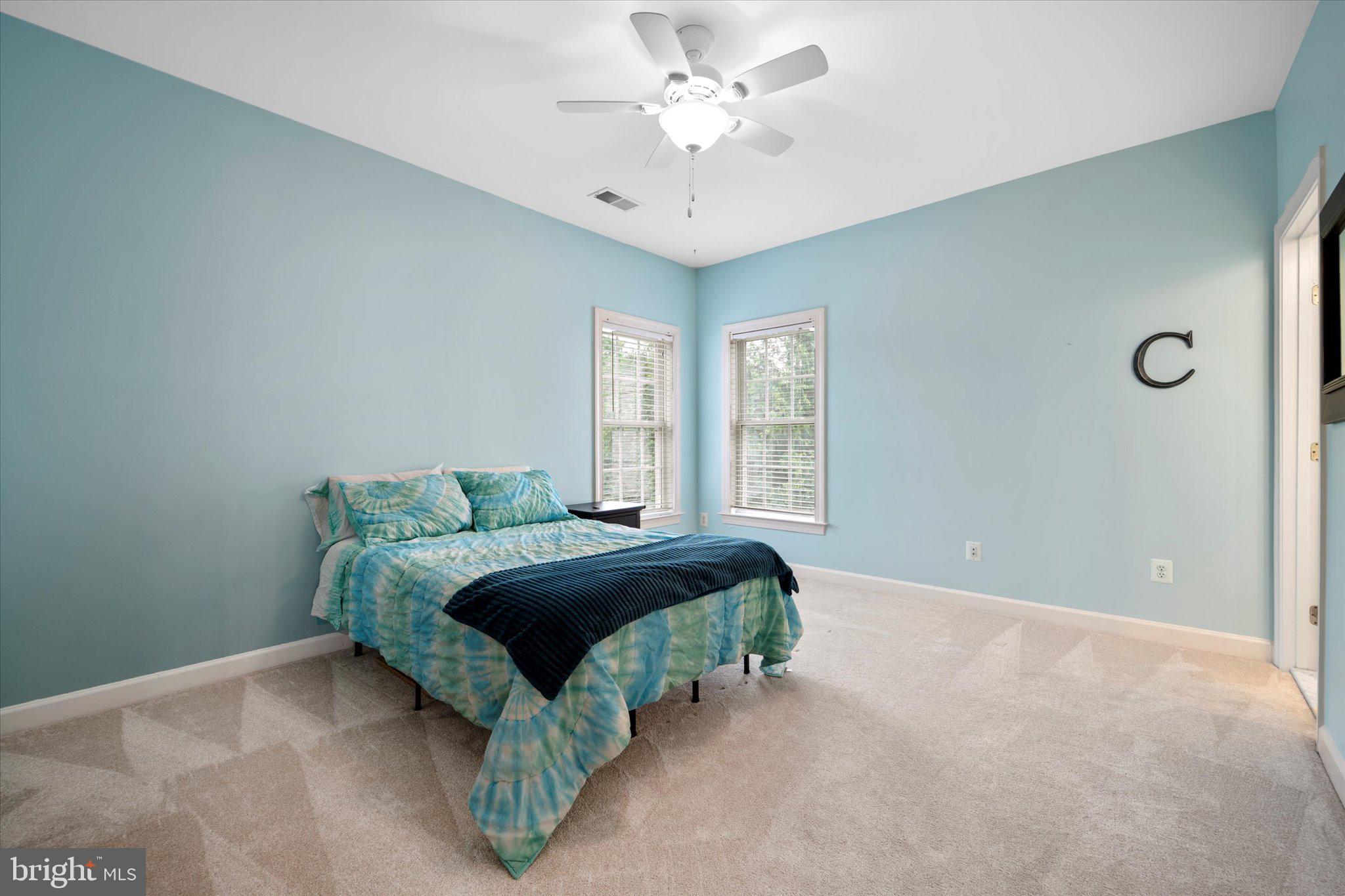 LANSDOWNE ON THE POTOMAC - Residential