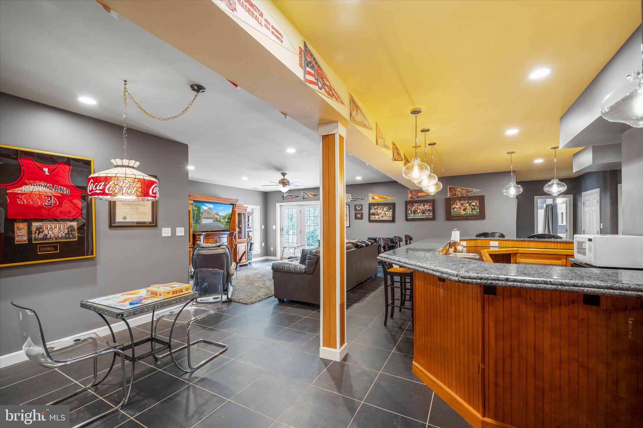 LANSDOWNE ON THE POTOMAC - Residential