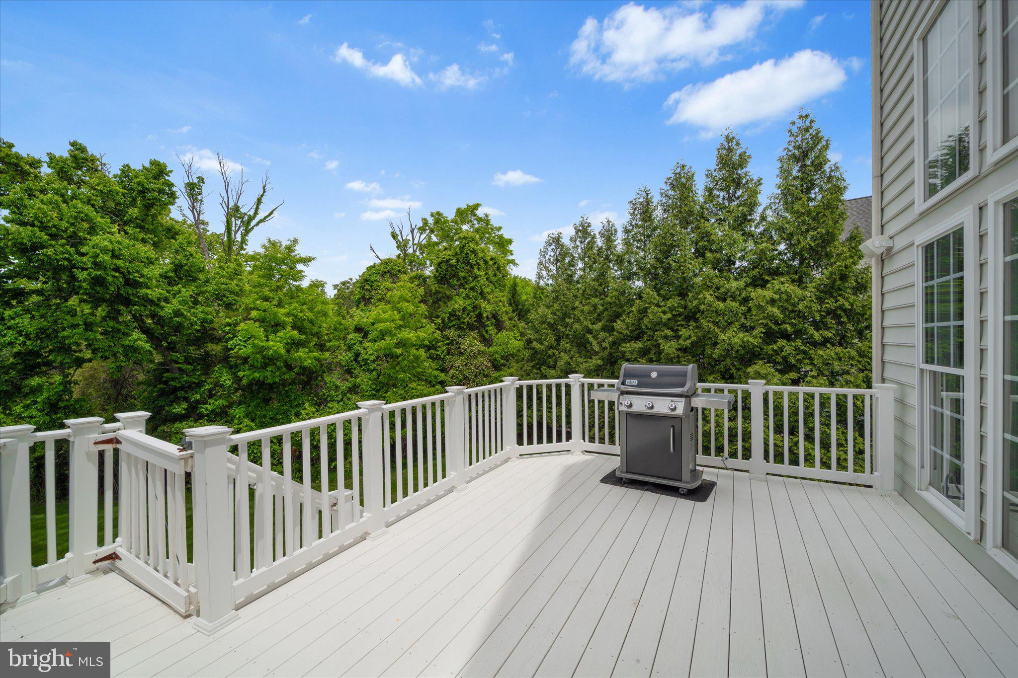 LANSDOWNE ON THE POTOMAC - Residential