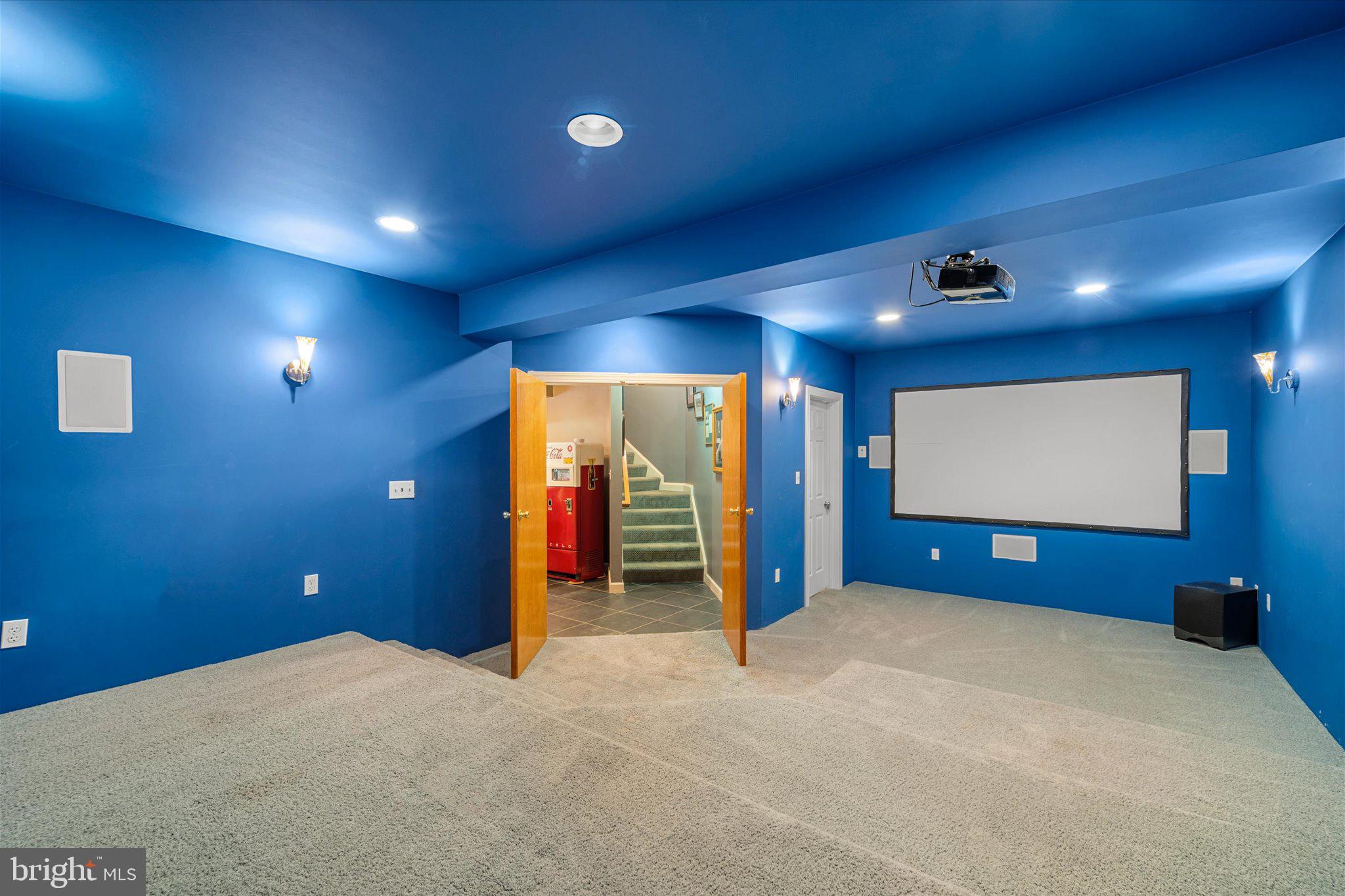 LANSDOWNE ON THE POTOMAC - Residential