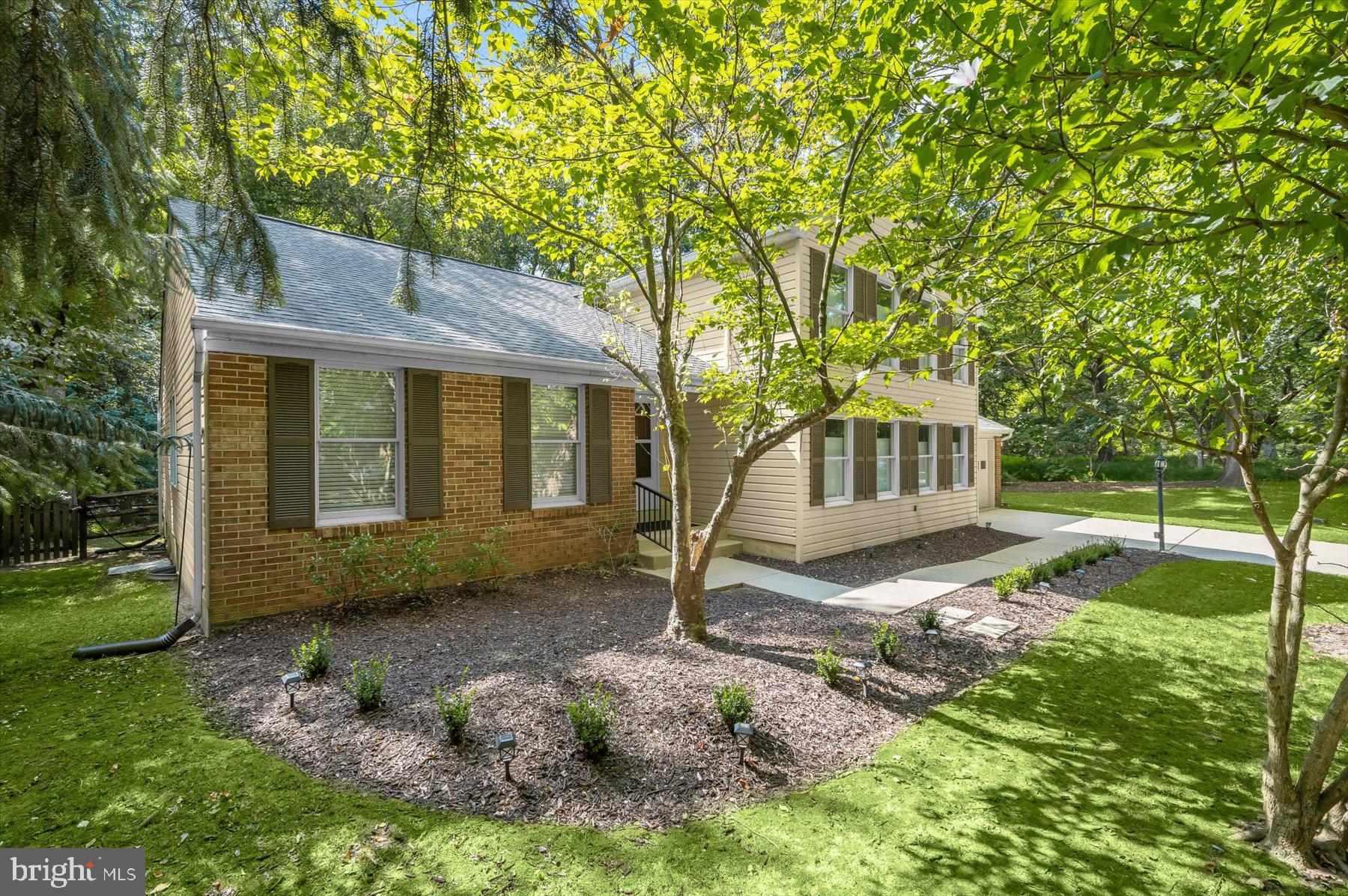 7508 BROADCLOTH WAY