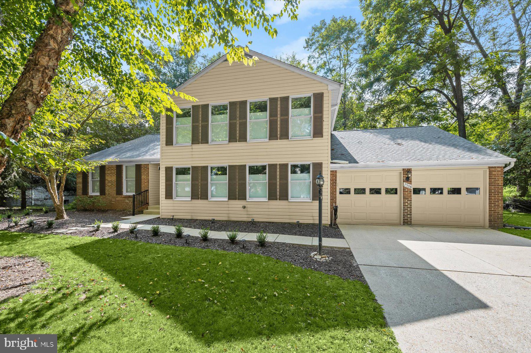 7508 BROADCLOTH WAY