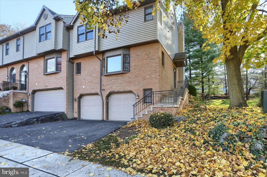 Photo of 94 River Bend Park, Lancaster, PA 17602 (MLS # PALA2041512)
