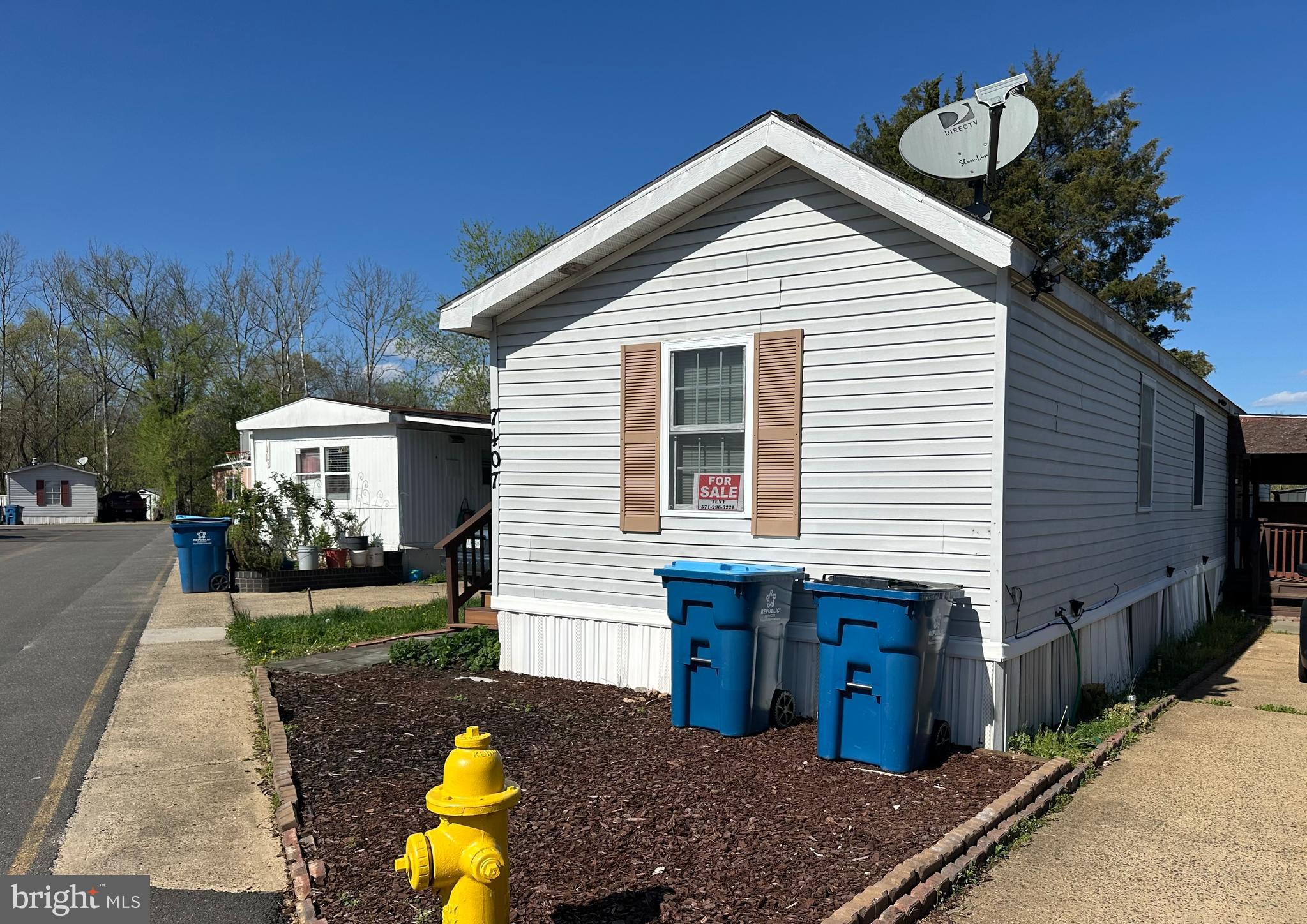 7407 PEPPERTREE LANE