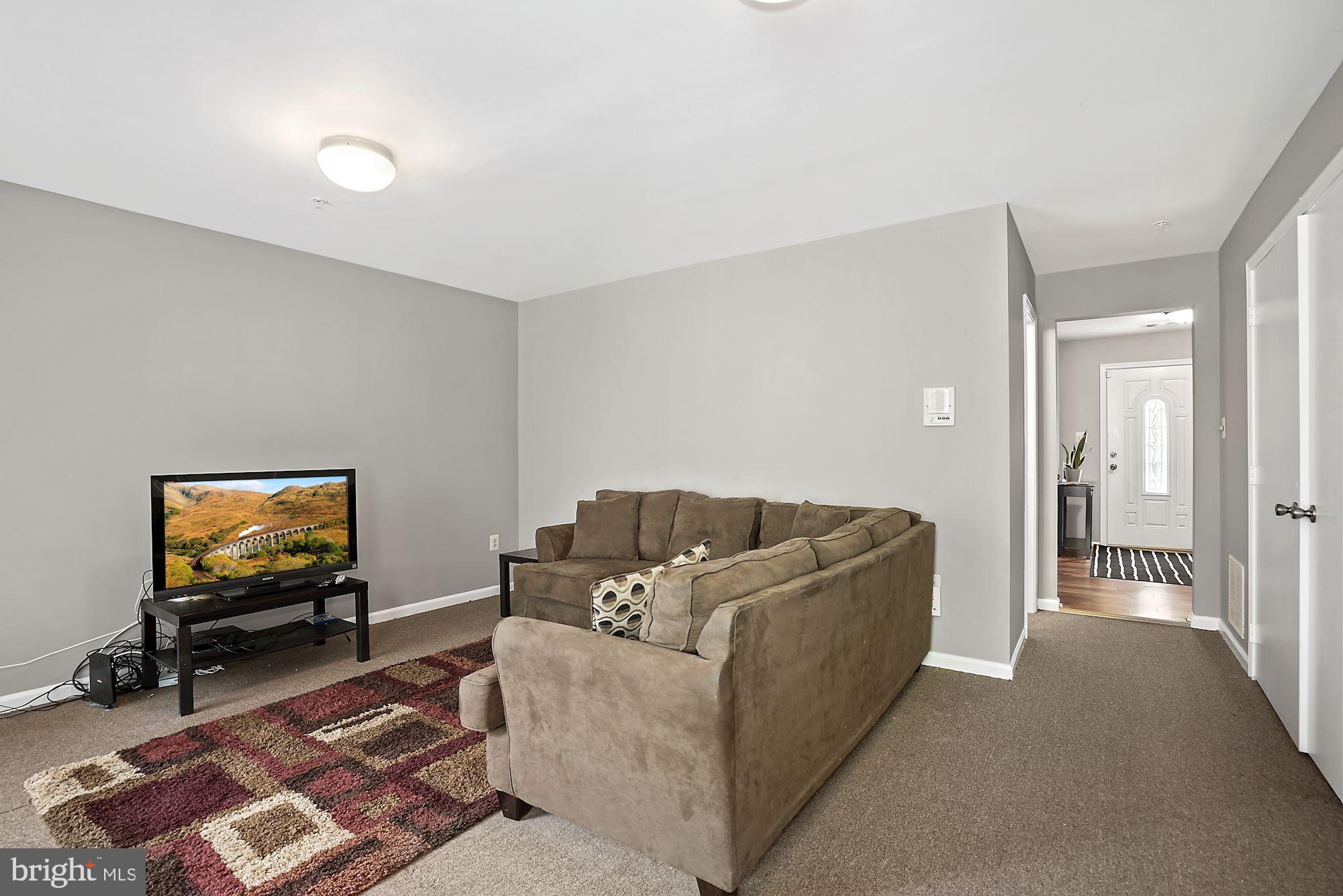 YORKSHIRE KNOLLS - Residential