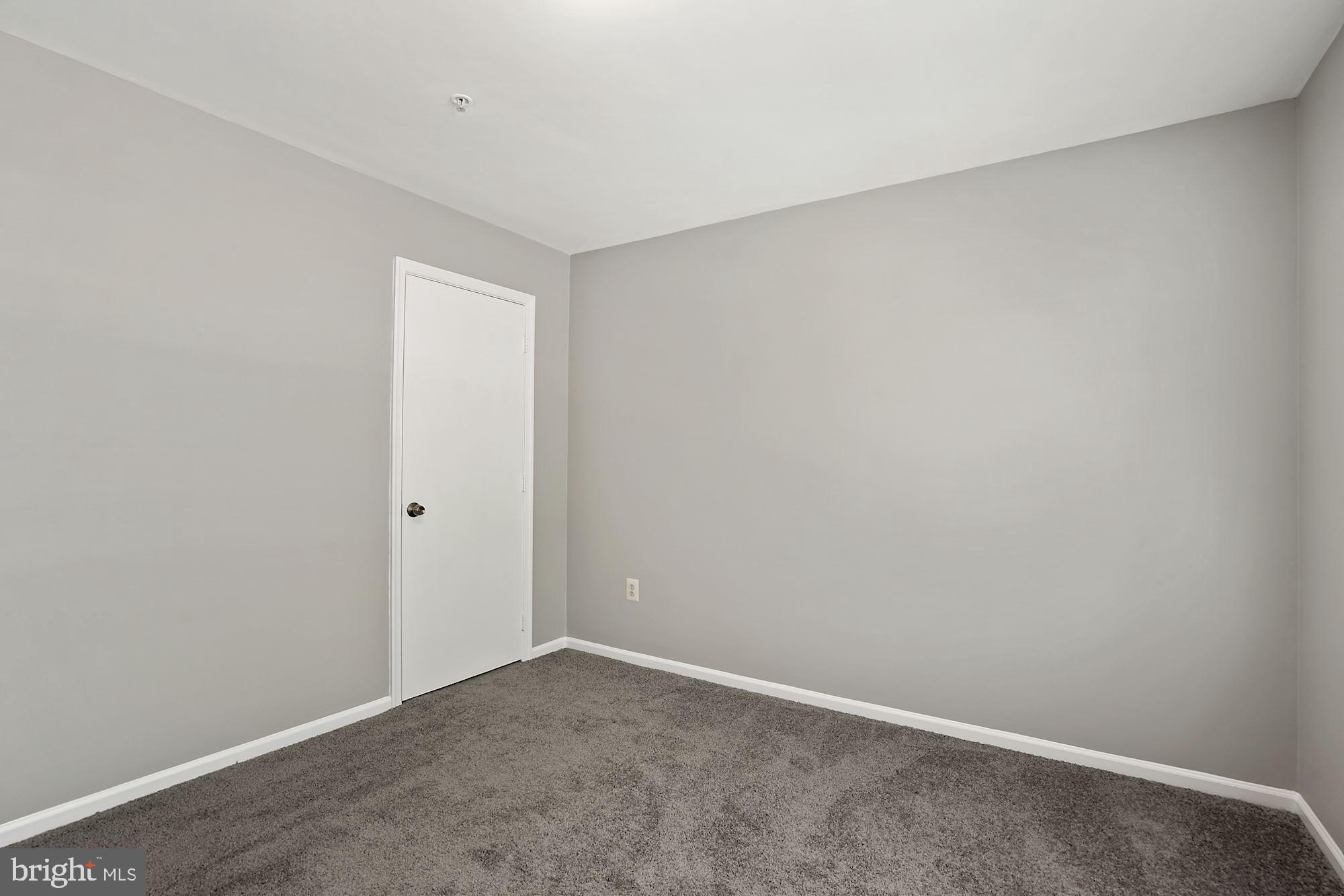 YORKSHIRE KNOLLS - Residential