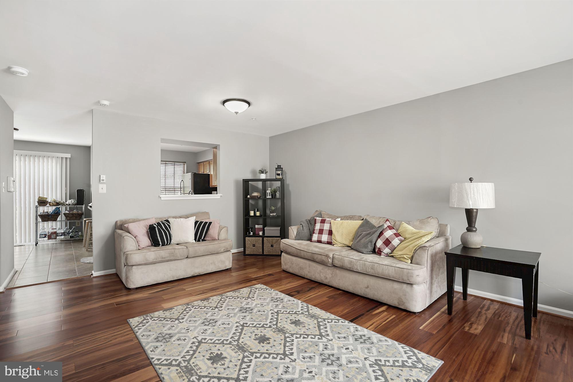 YORKSHIRE KNOLLS - Residential