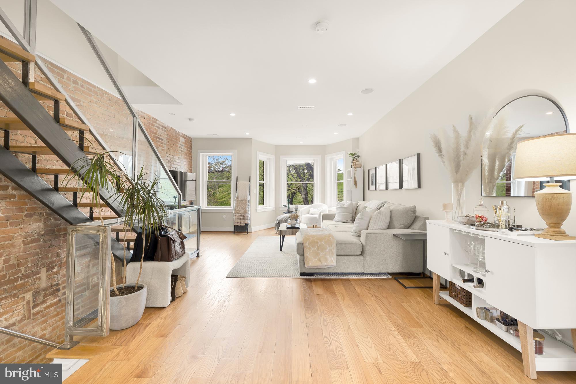 122 BRYANT STREET NW 2