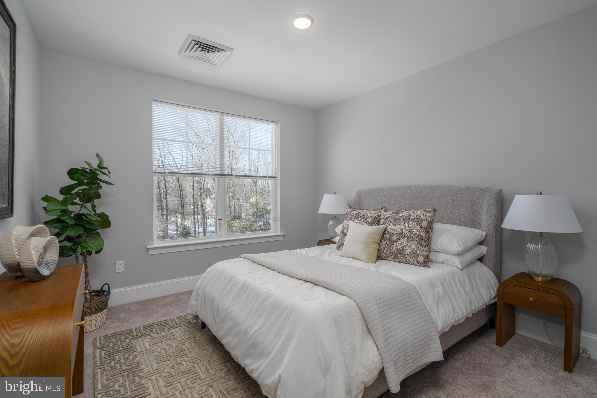 GARDEN STATE PARK - Residential Lease