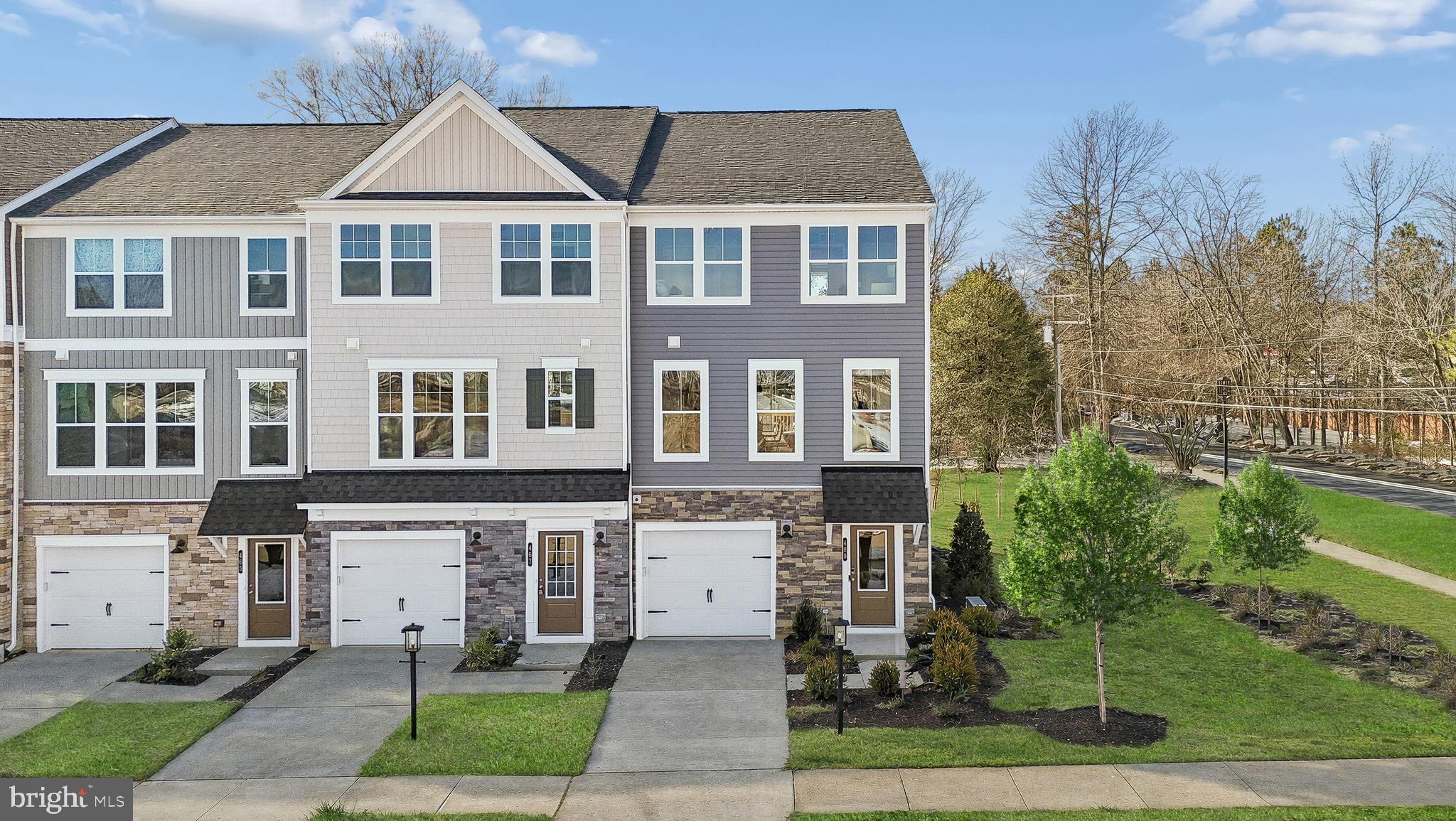10798 PENNYWELL GARDEN ROAD