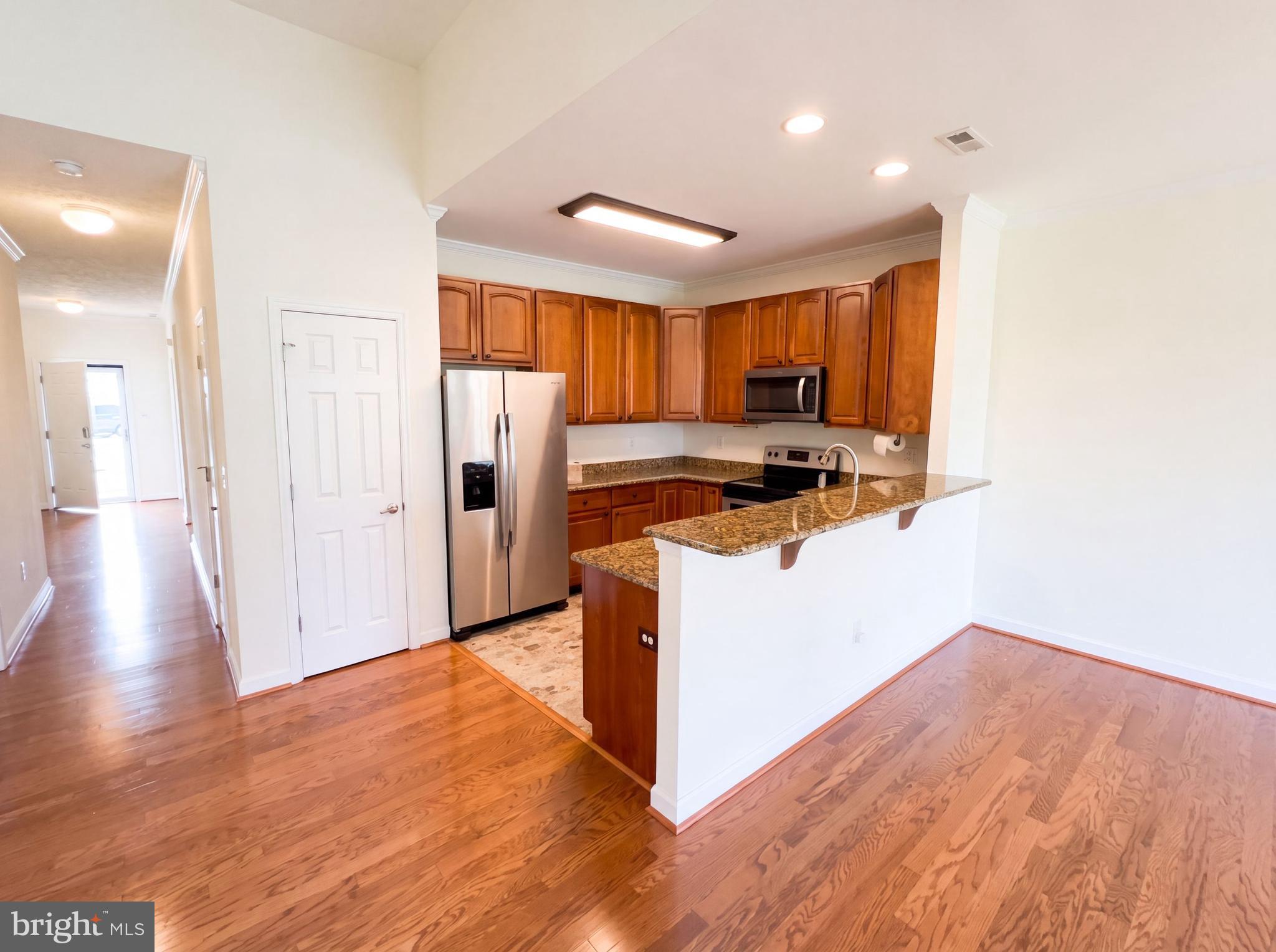 9283 TOURNAMENT DRIVE