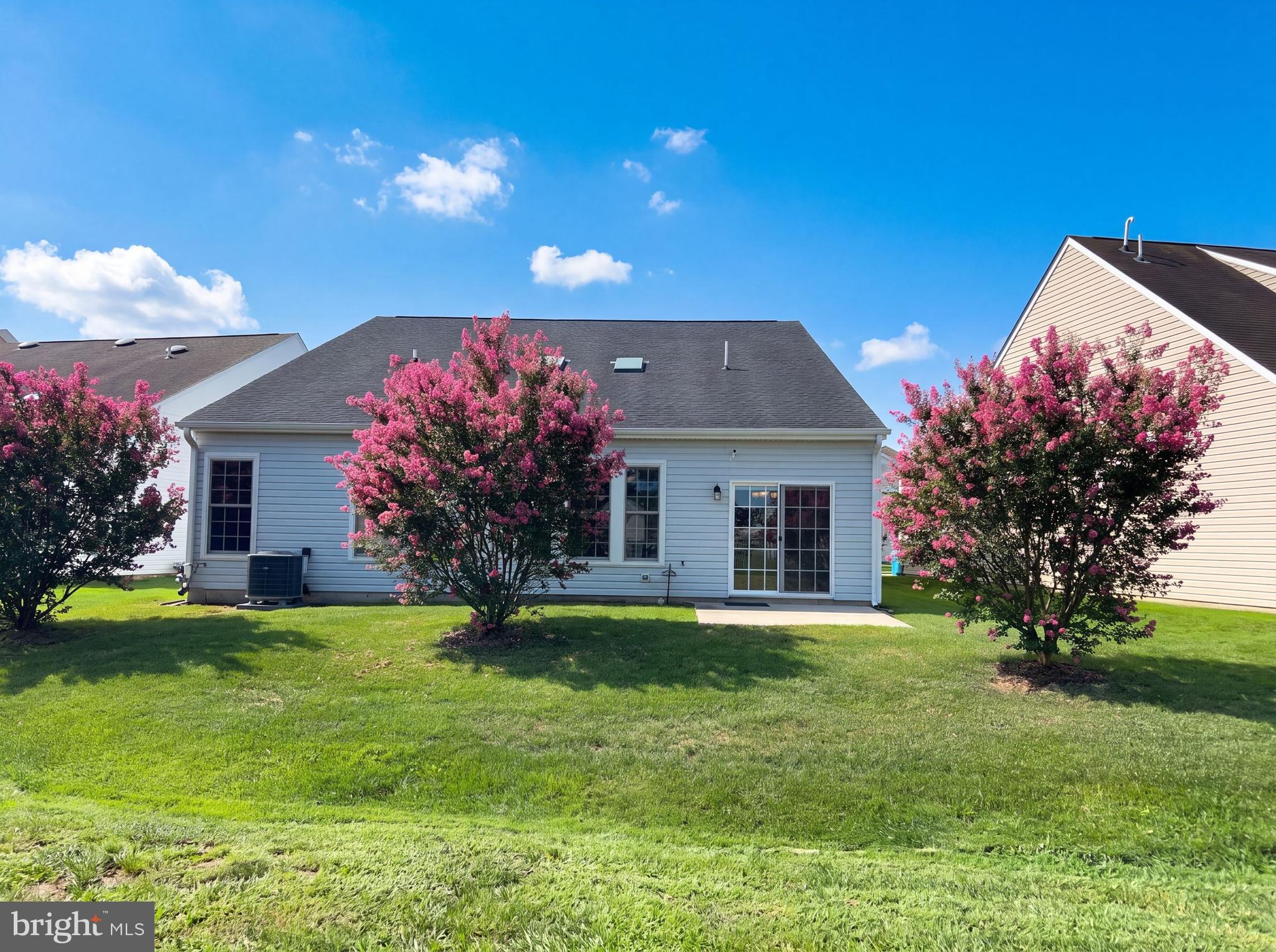 9283 TOURNAMENT DRIVE