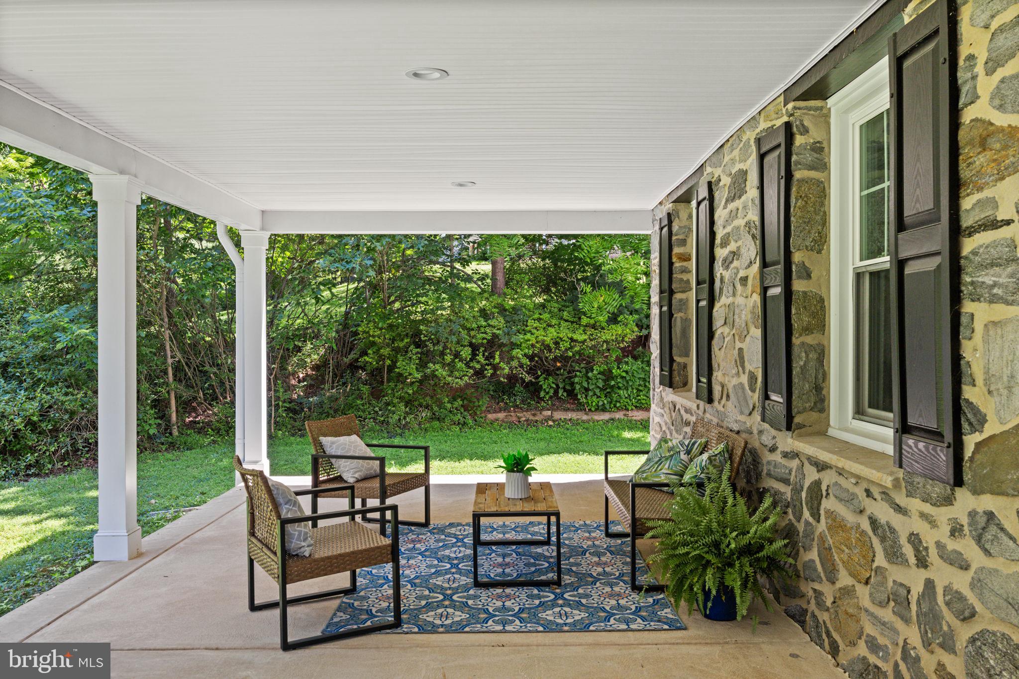 61 CHAPEL HILL ROAD