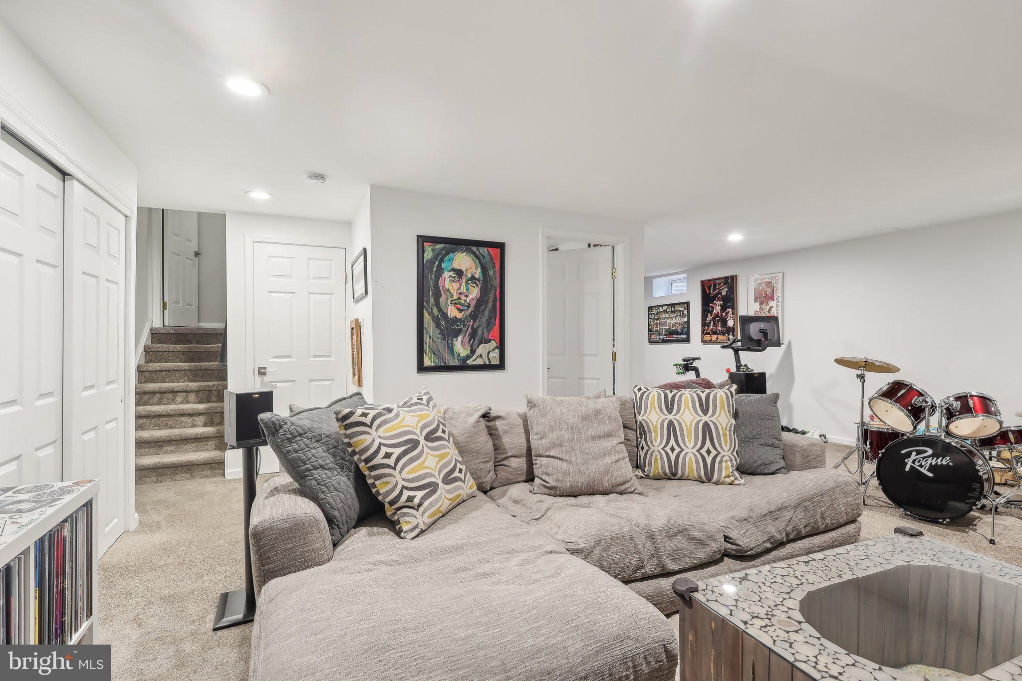 BLUE BELL WOODS - Residential