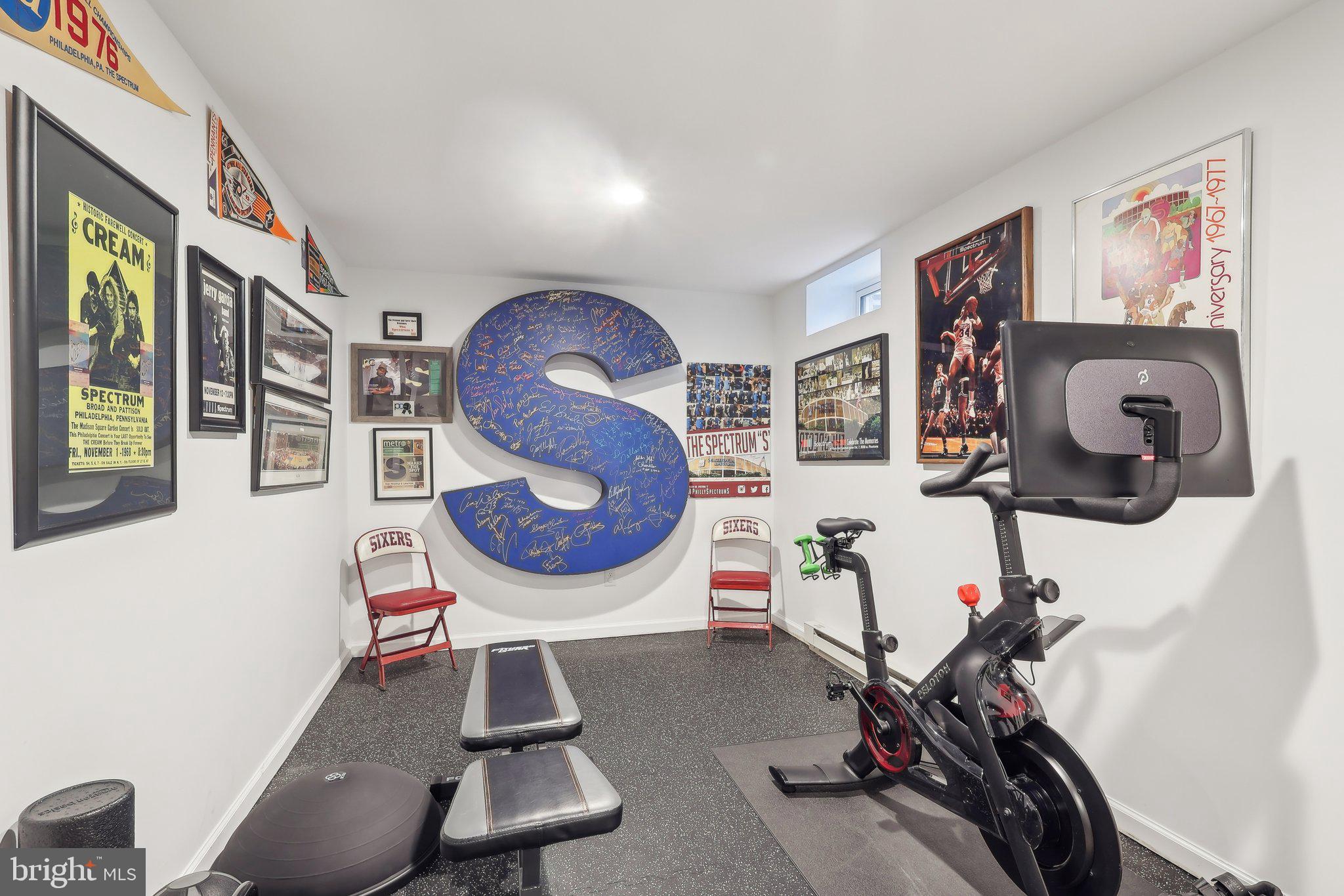 BLUE BELL WOODS - Residential