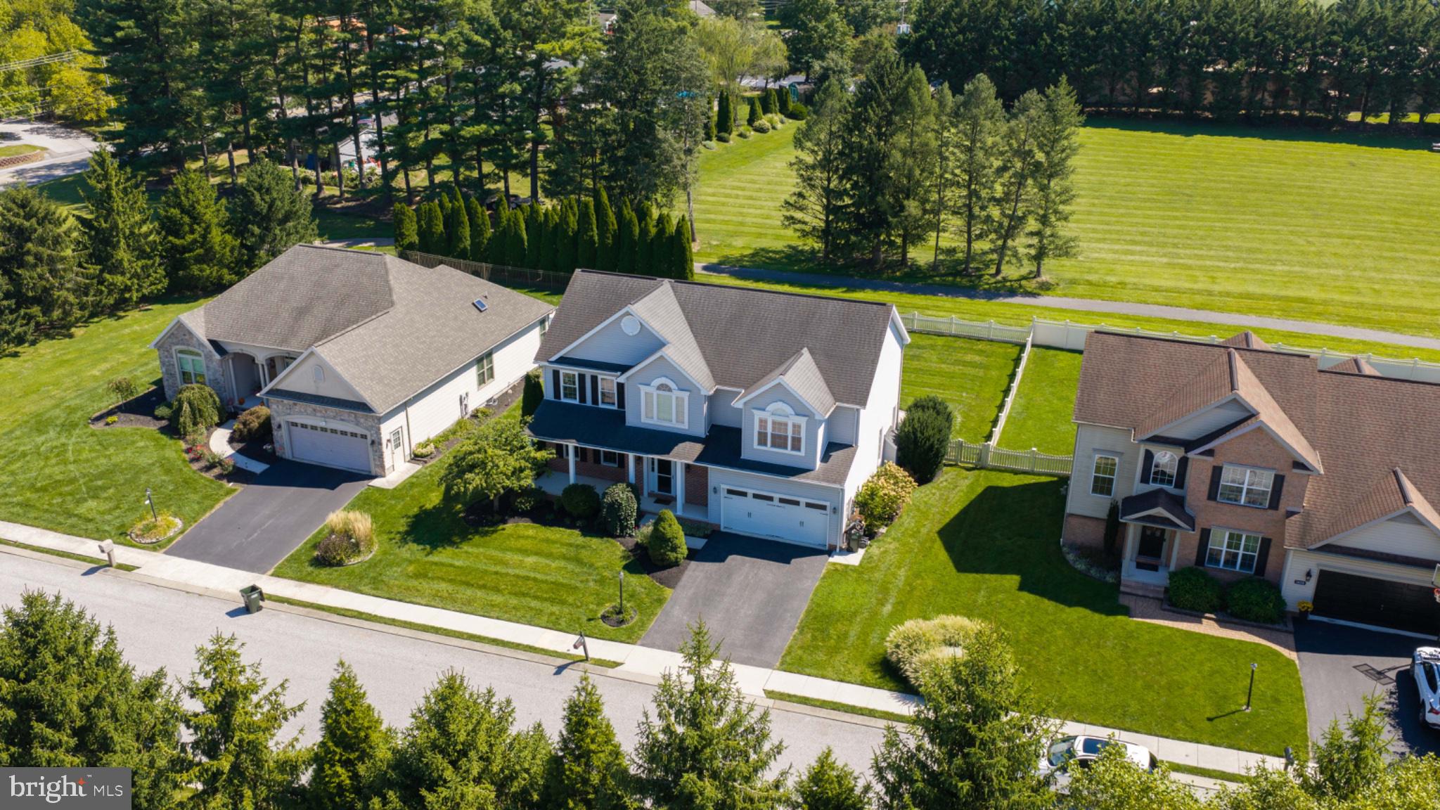 1404 FARM CROSS WAY