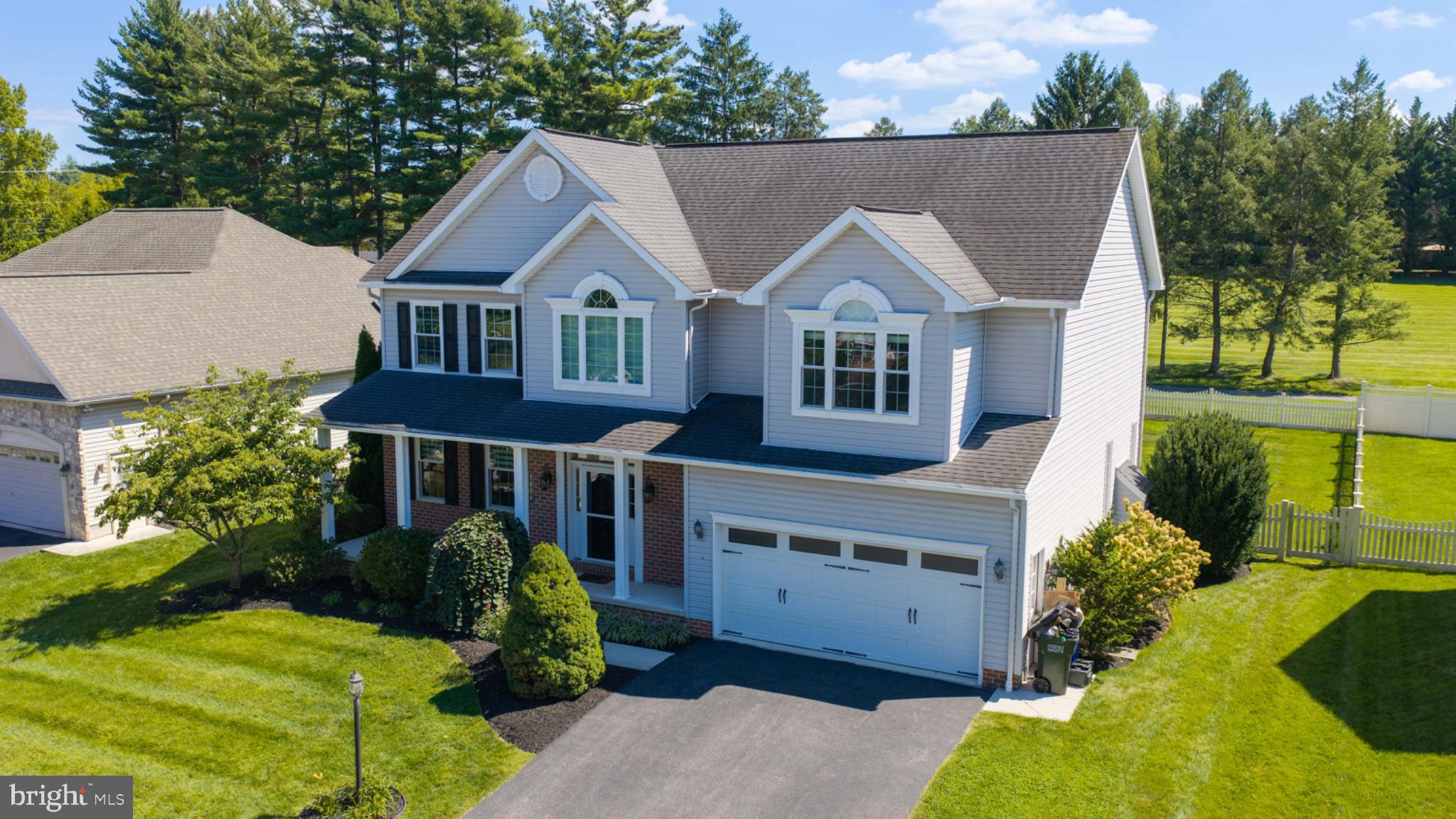 1404 FARM CROSS WAY
