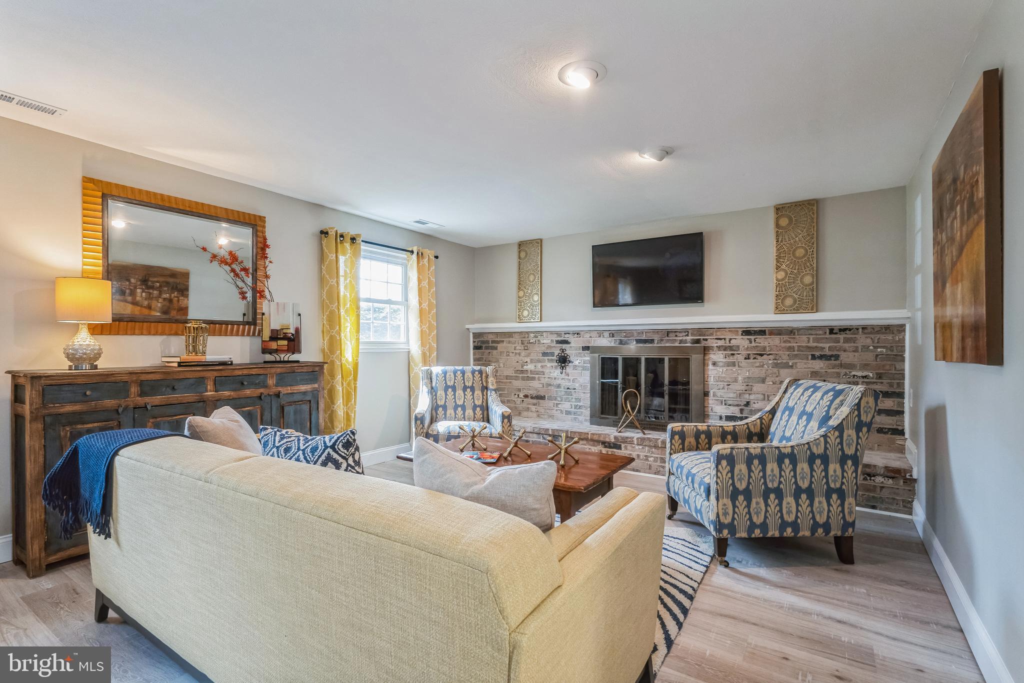 WEST RIDING - Residential