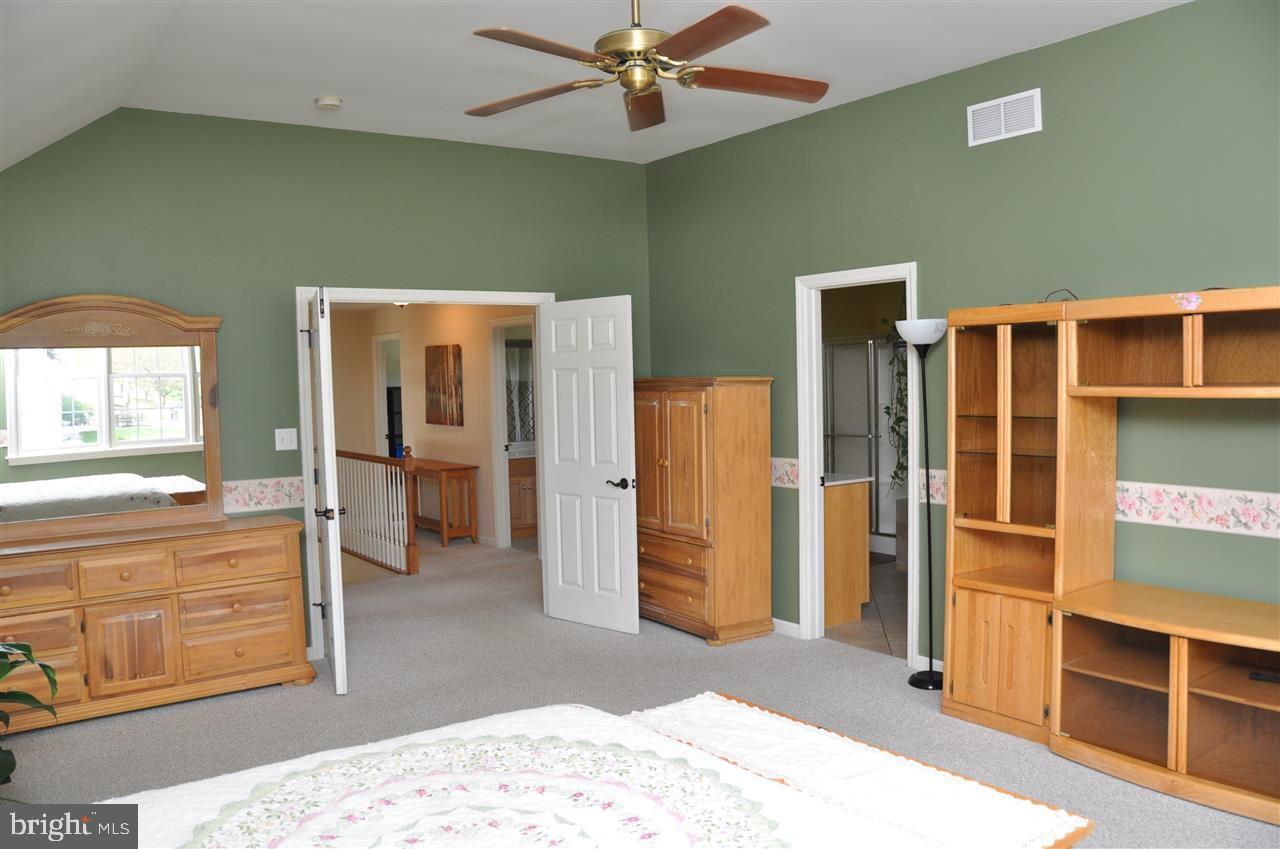 CHESTNUT RIDGE - Residential