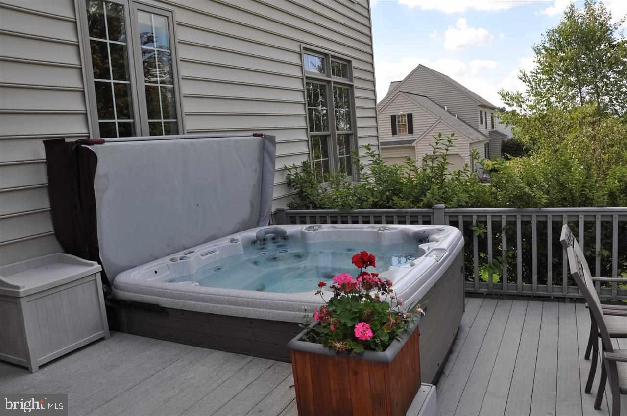 CHESTNUT RIDGE - Residential