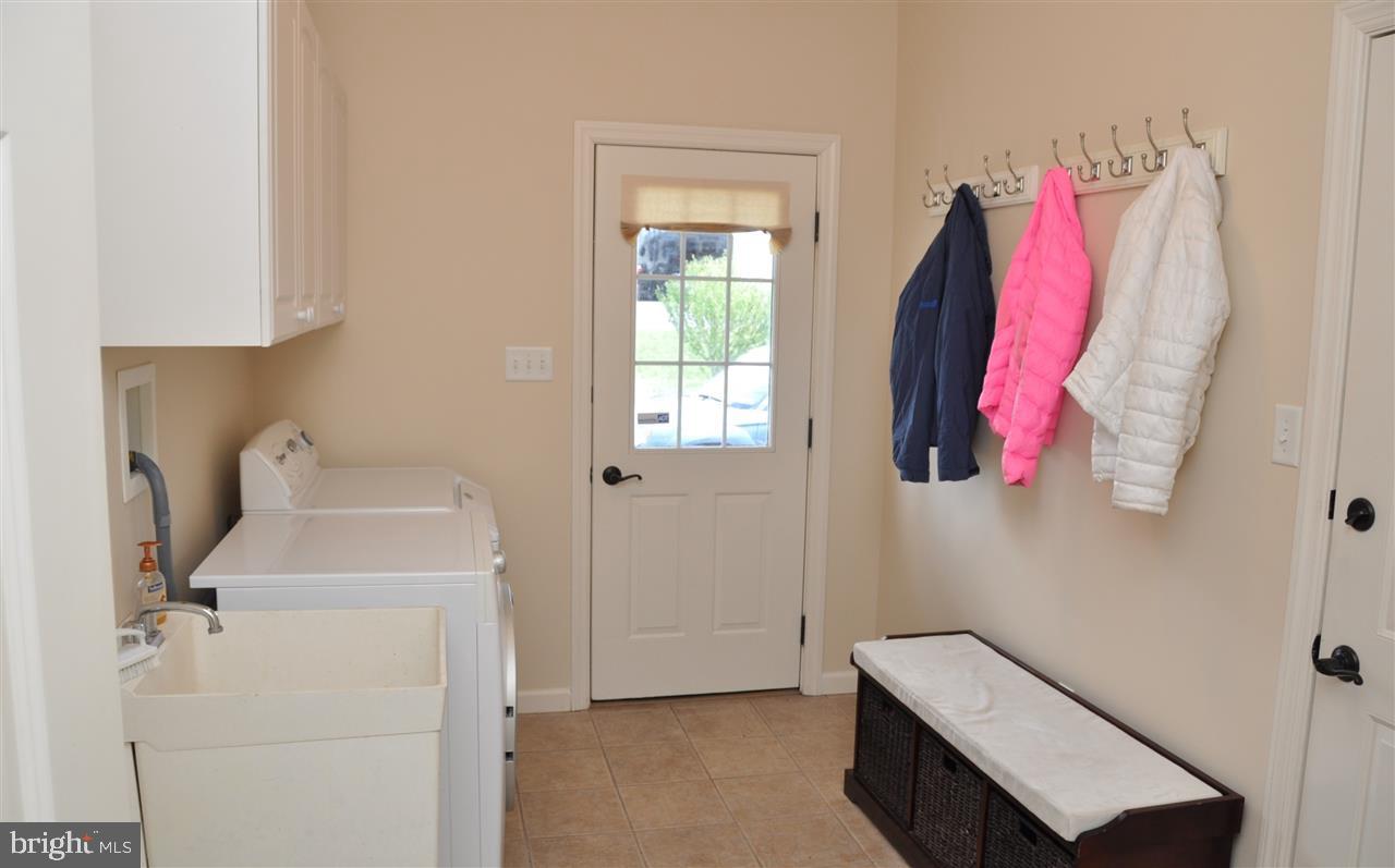 CHESTNUT RIDGE - Residential