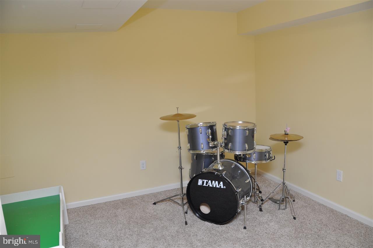 CHESTNUT RIDGE - Residential