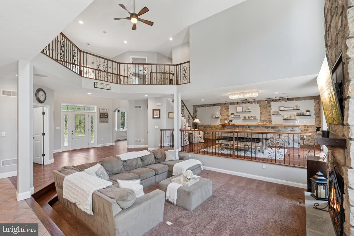 CIDER PRESS ESTATES - Residential