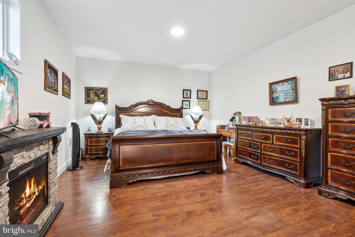 CIDER PRESS ESTATES - Residential