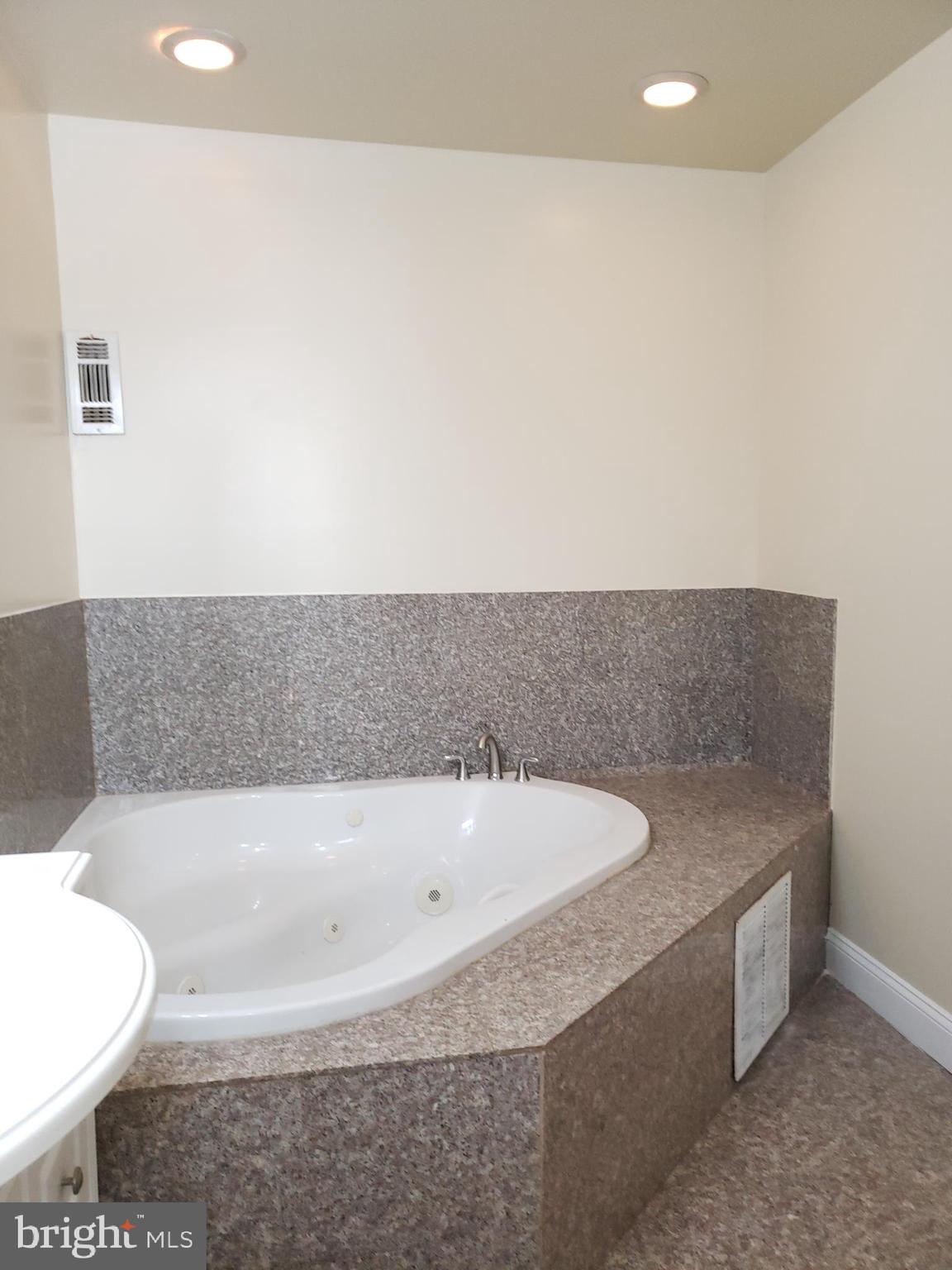 PHILADELPHIA (NORTH) - Residential