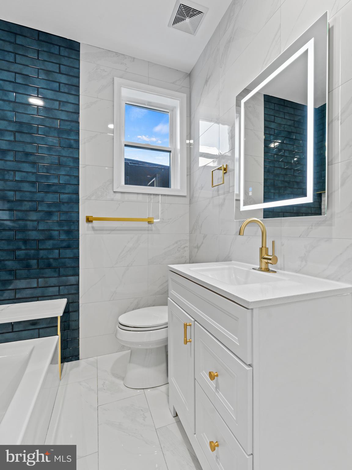 LOWER MOYAMENSING - Residential