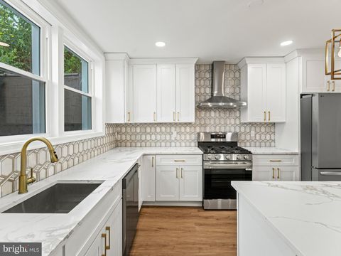 934 SNYDER AVENUE PHILADELPHIA PA 19148