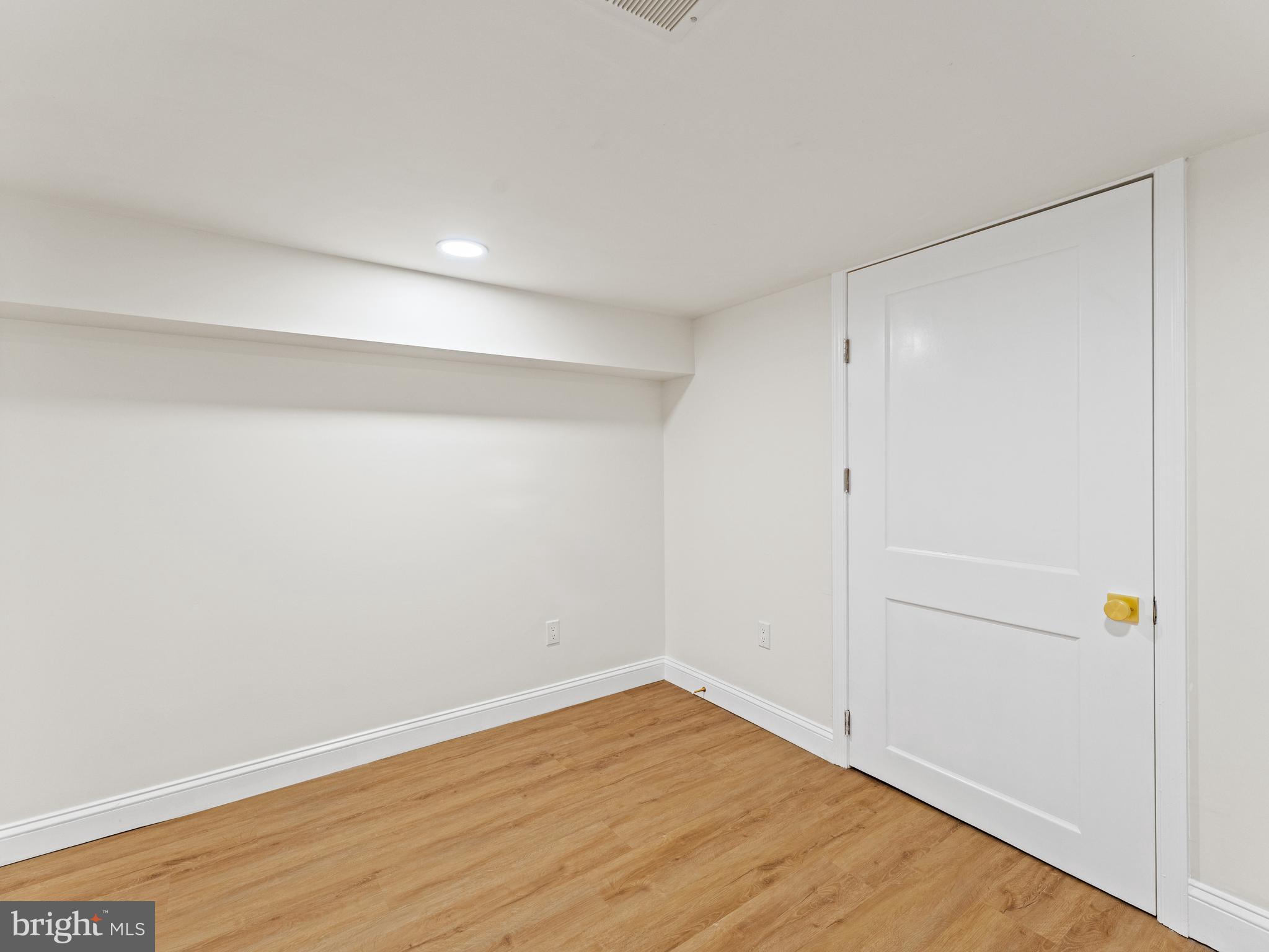 LOWER MOYAMENSING - Residential