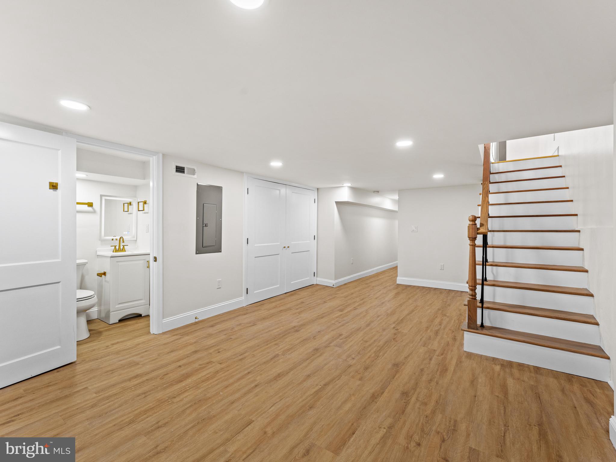 LOWER MOYAMENSING - Residential