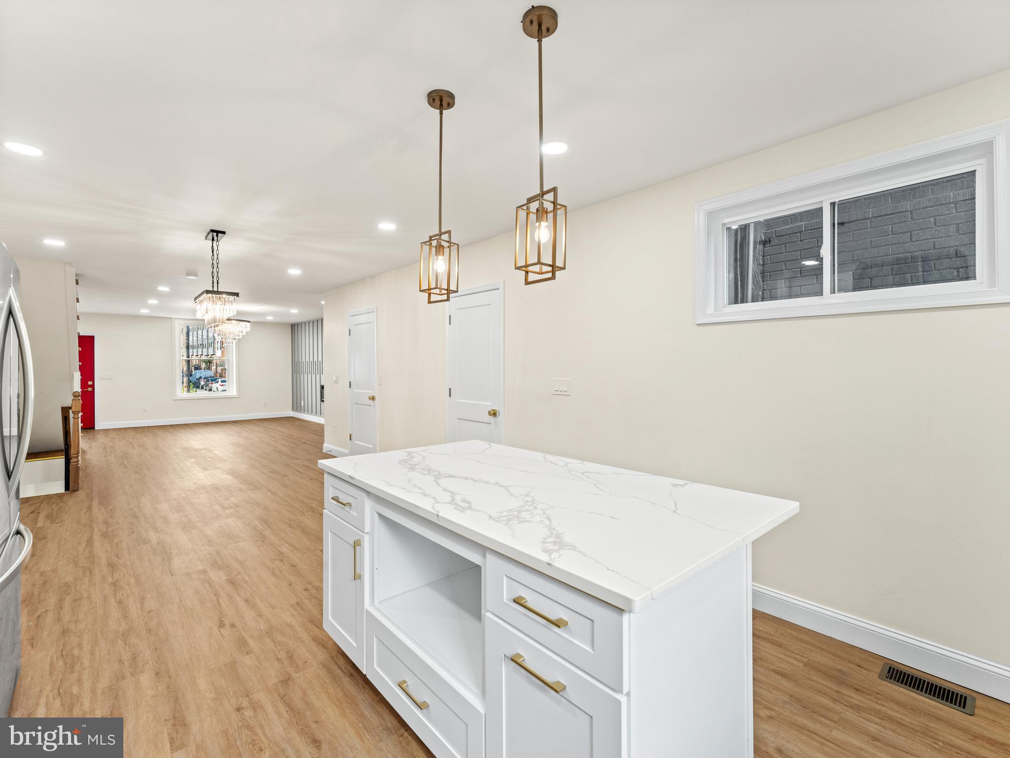 LOWER MOYAMENSING - Residential